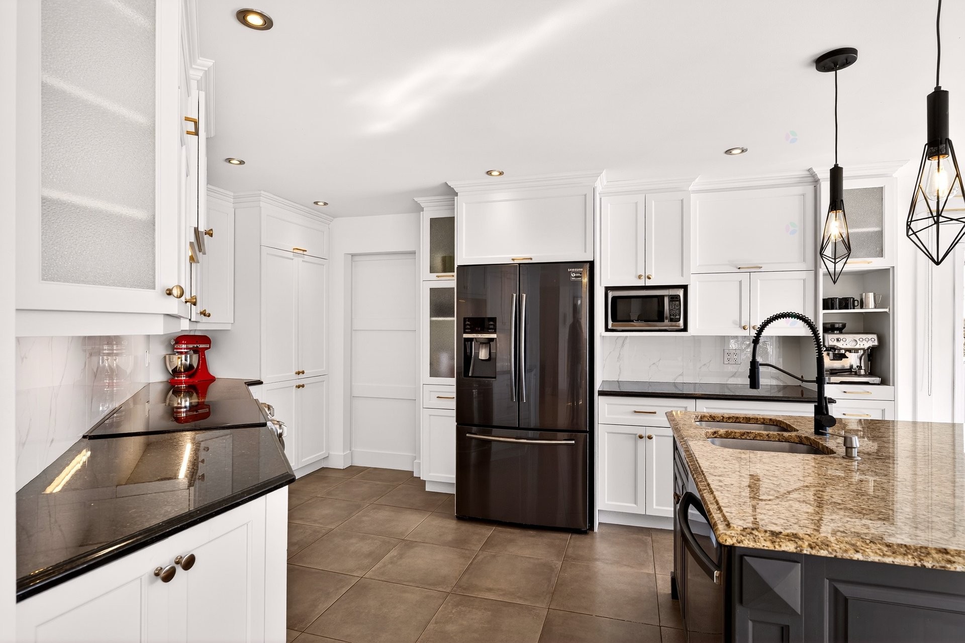 









2000


Rue La Rochefoucauld

,
Sherbrooke (Les Nations),




QC
J1L4H6

