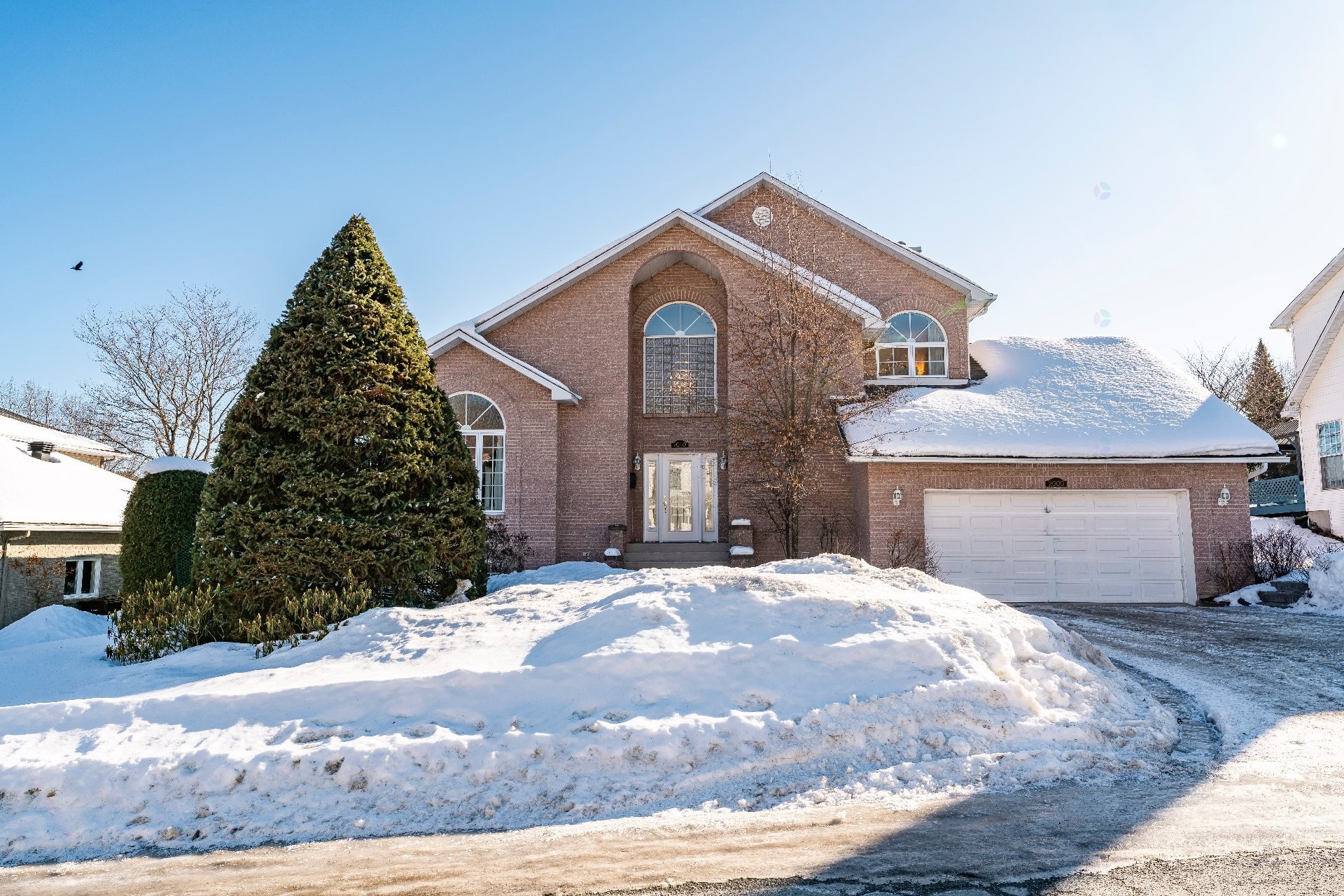 









2000


Rue La Rochefoucauld

,
Sherbrooke (Les Nations),




QC
J1L4H6

