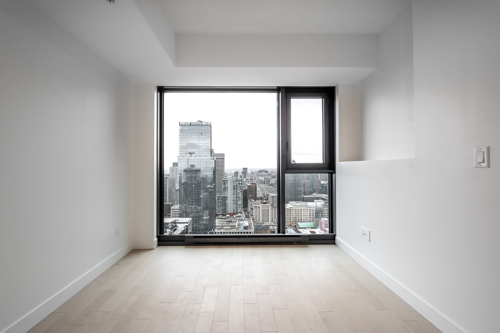 









1210


Rue Jeanne-Mance

, 4911,
Montréal (Ville-Marie),




QC
H2X1M1

