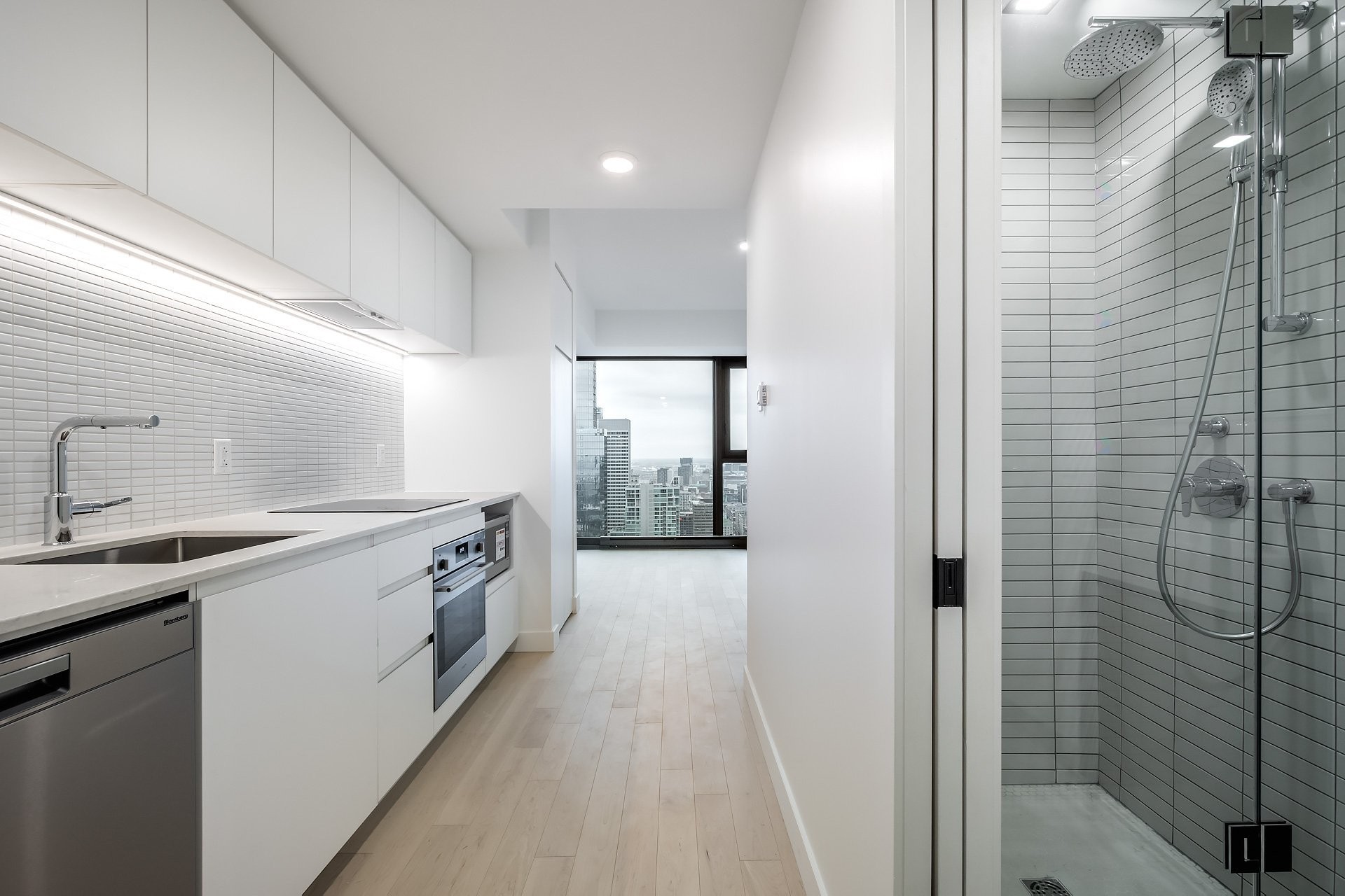 









1210


Rue Jeanne-Mance

, 4911,
Montréal (Ville-Marie),




QC
H2X1M1

