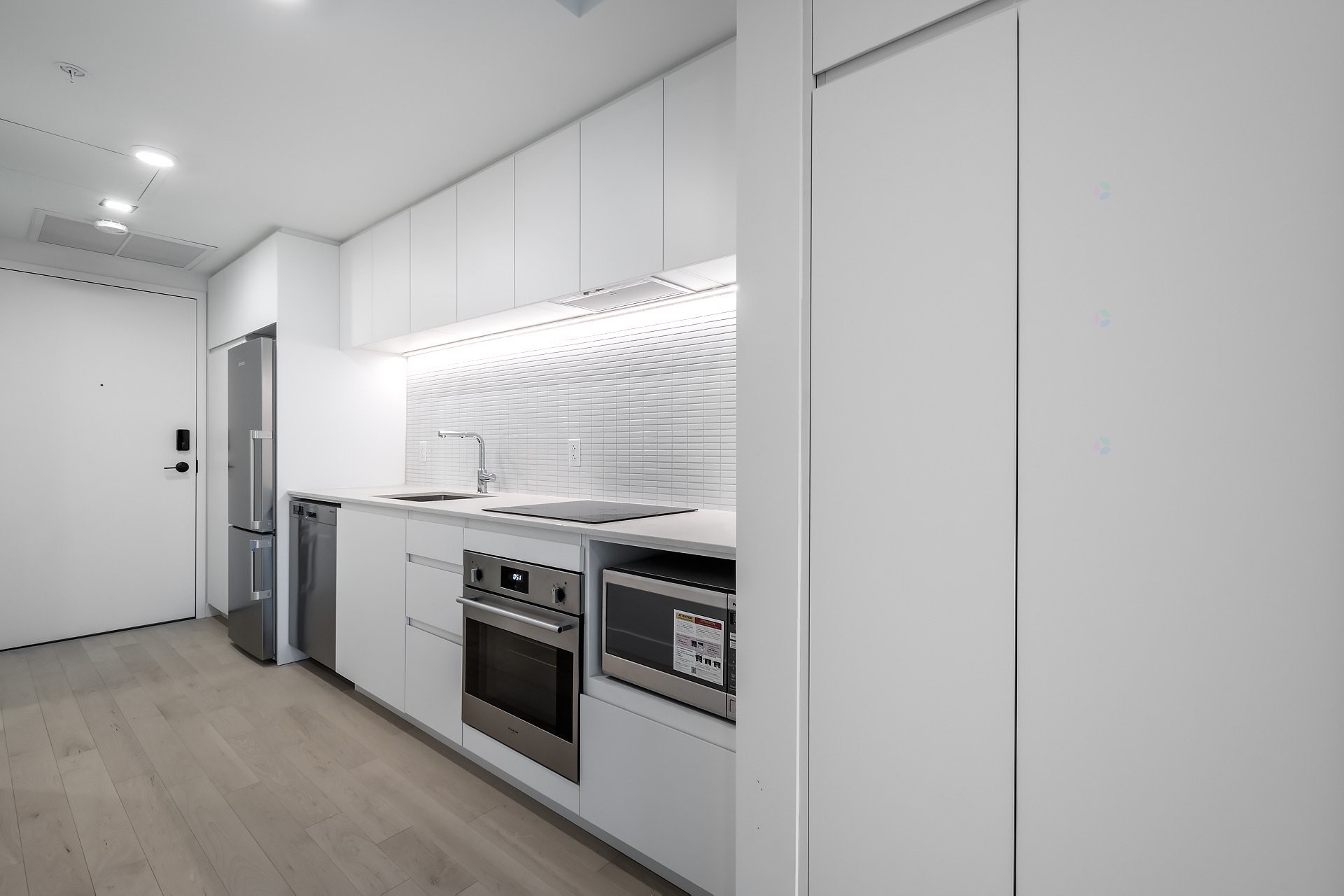 









1210


Rue Jeanne-Mance

, 4911,
Montréal (Ville-Marie),




QC
H2X1M1

