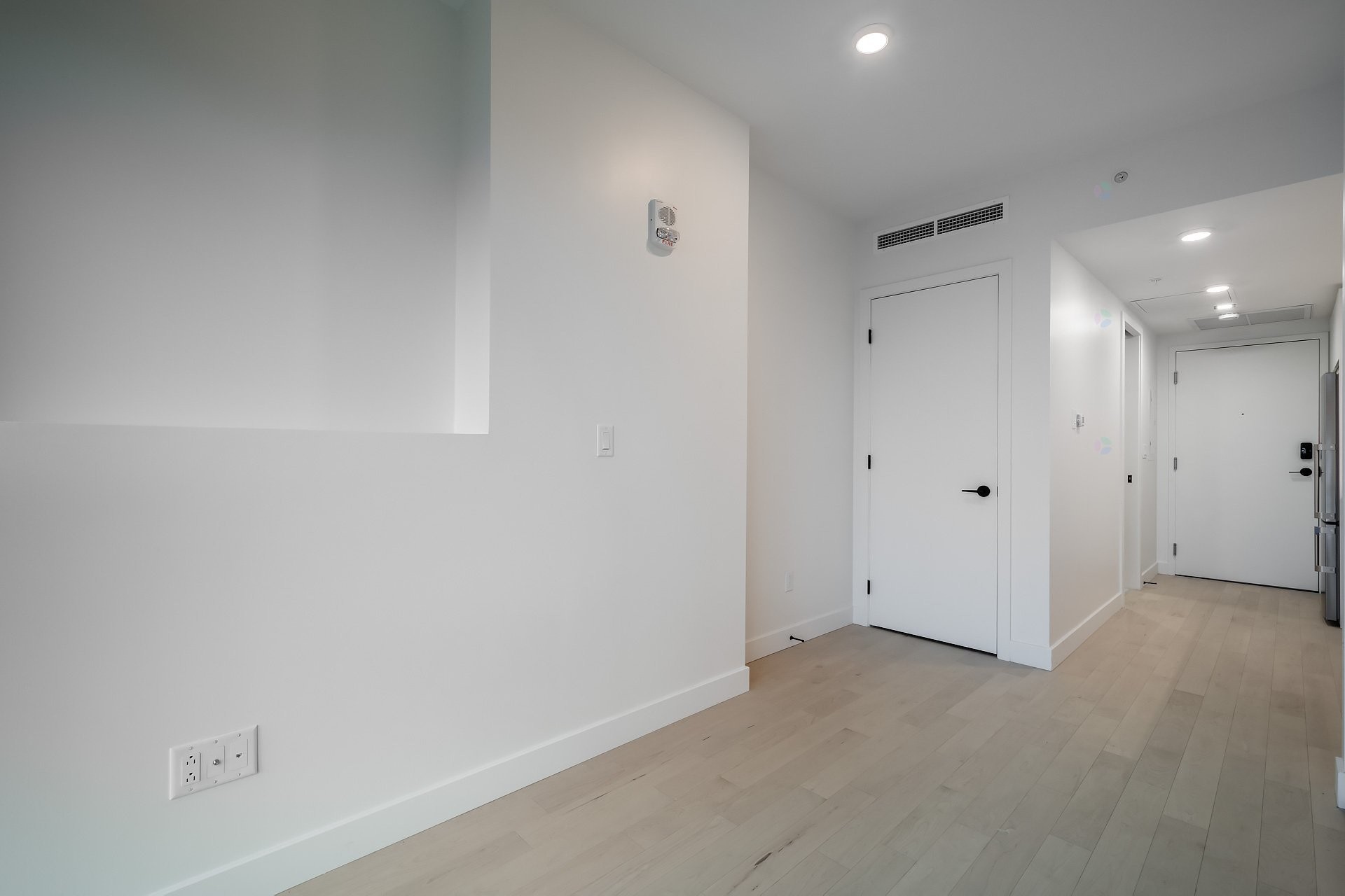 









1210


Rue Jeanne-Mance

, 4911,
Montréal (Ville-Marie),




QC
H2X1M1

