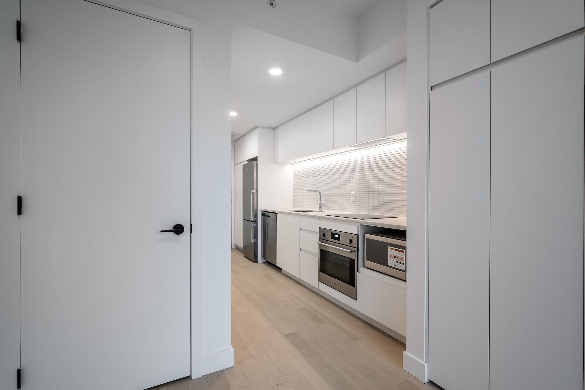 









1210


Rue Jeanne-Mance

, 4911,
Montréal (Ville-Marie),




QC
H2X1M1

