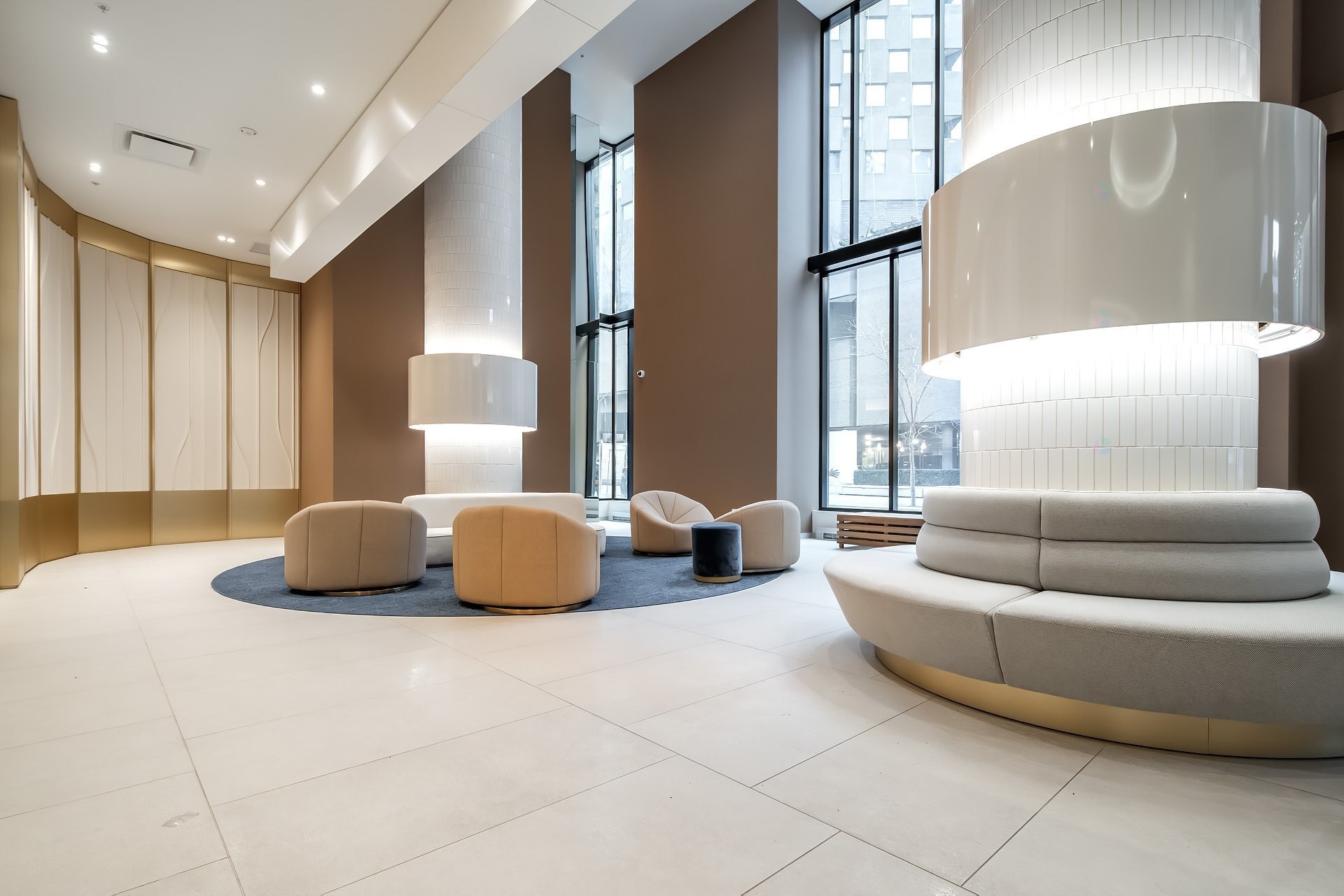 









1210


Rue Jeanne-Mance

, 4911,
Montréal (Ville-Marie),




QC
H2X1M1

