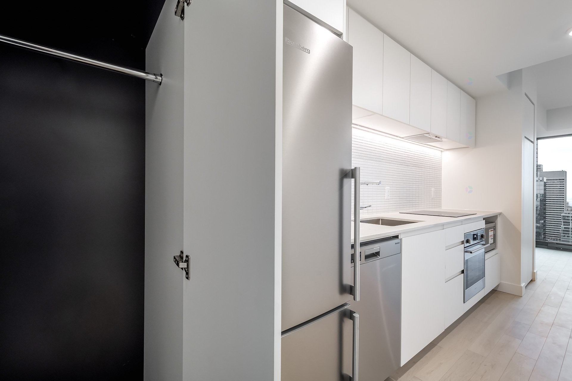 









1210


Rue Jeanne-Mance

, 4911,
Montréal (Ville-Marie),




QC
H2X1M1

