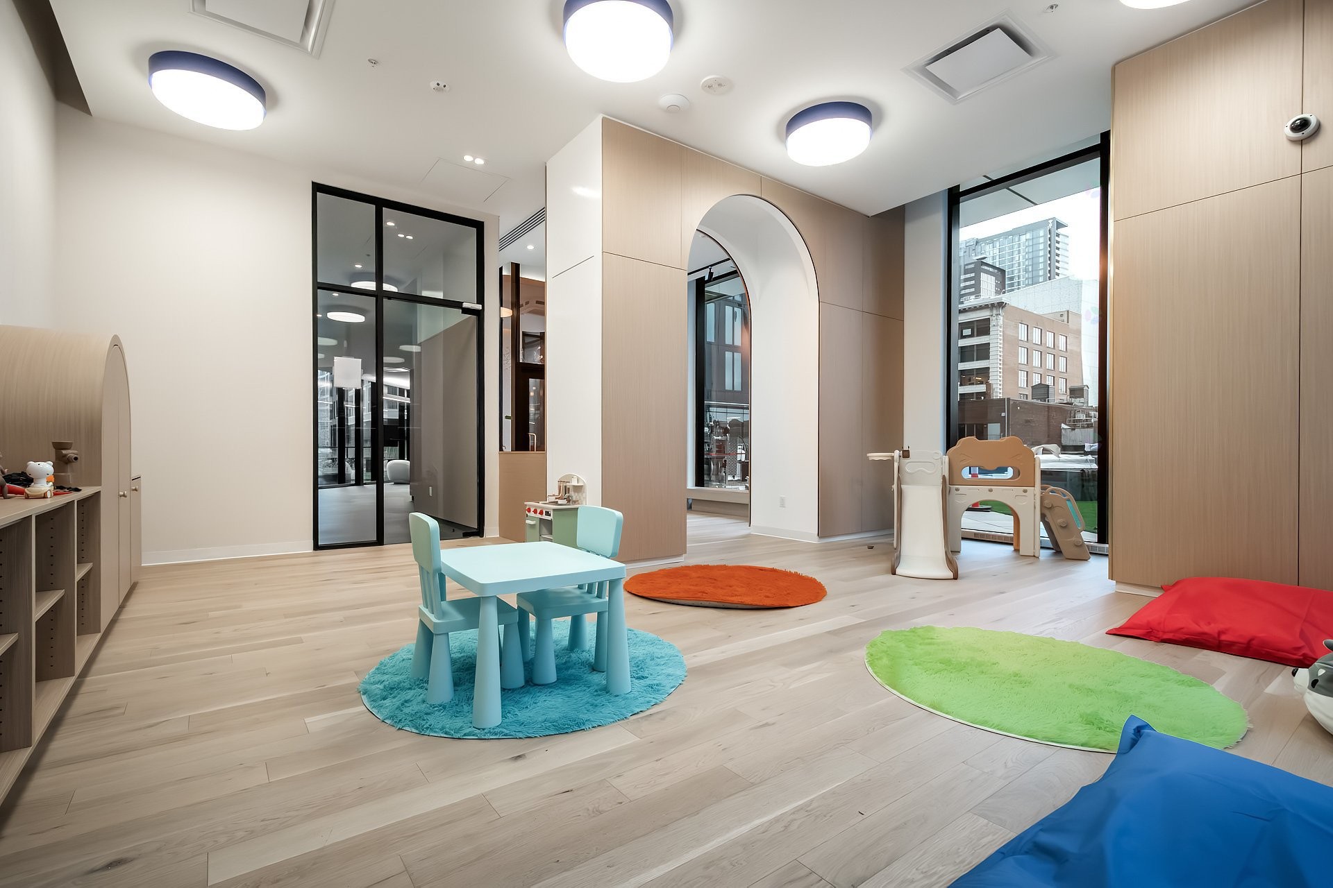 









1210


Rue Jeanne-Mance

, 4911,
Montréal (Ville-Marie),




QC
H2X1M1

