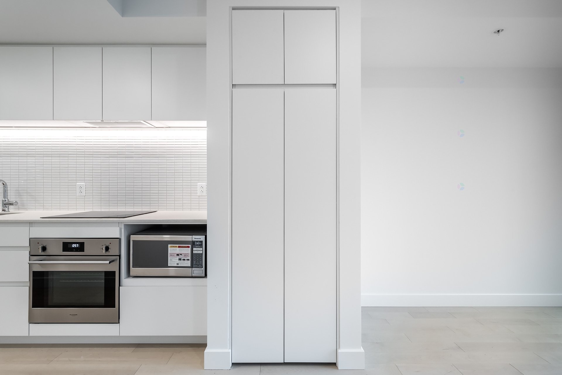 









1210


Rue Jeanne-Mance

, 4911,
Montréal (Ville-Marie),




QC
H2X1M1

