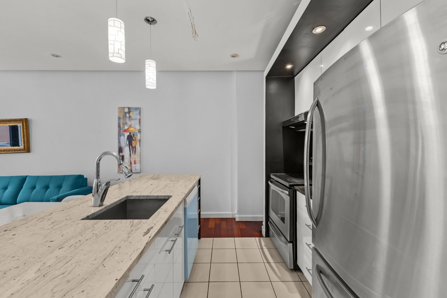 









1814

 - 1816


Av. Laurier E.

,
Montréal (Le Plateau-Mont-Royal),




QC
H2H1B2

