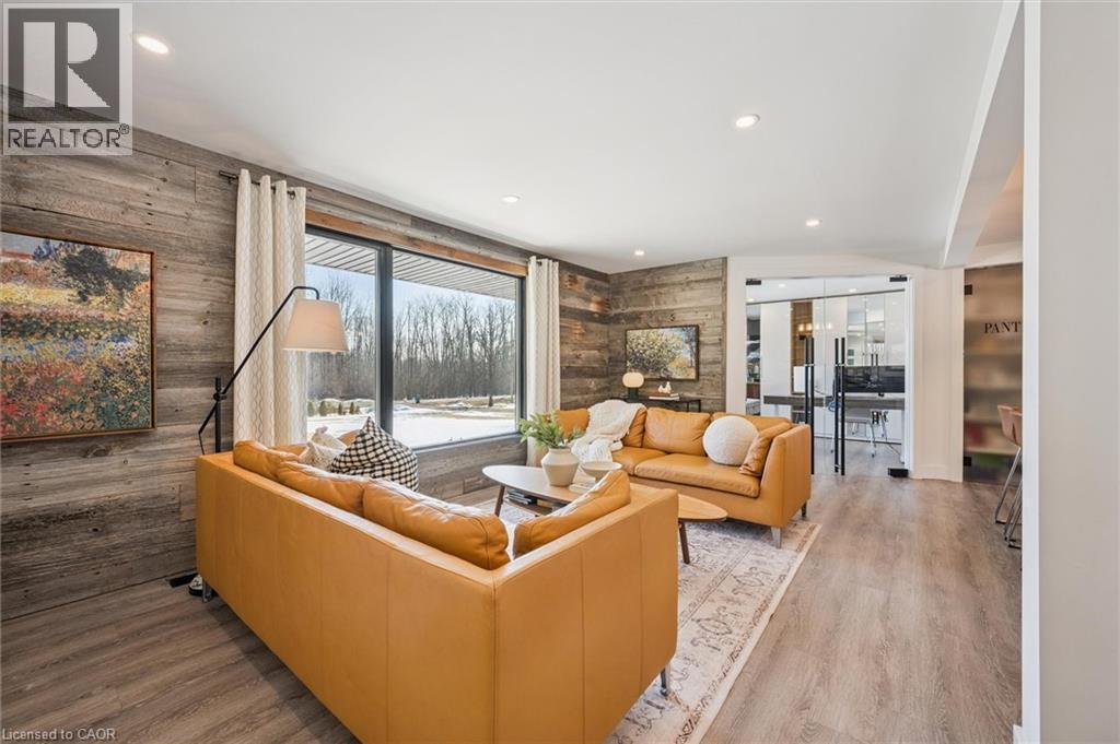 












1192 SHELLARD Road

,
Cambridge,




Ontario
N1R5S7

