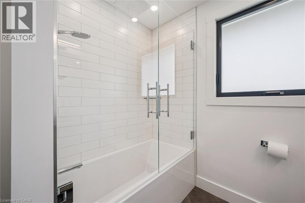 












1192 SHELLARD Road

,
Cambridge,




Ontario
N1R5S7

