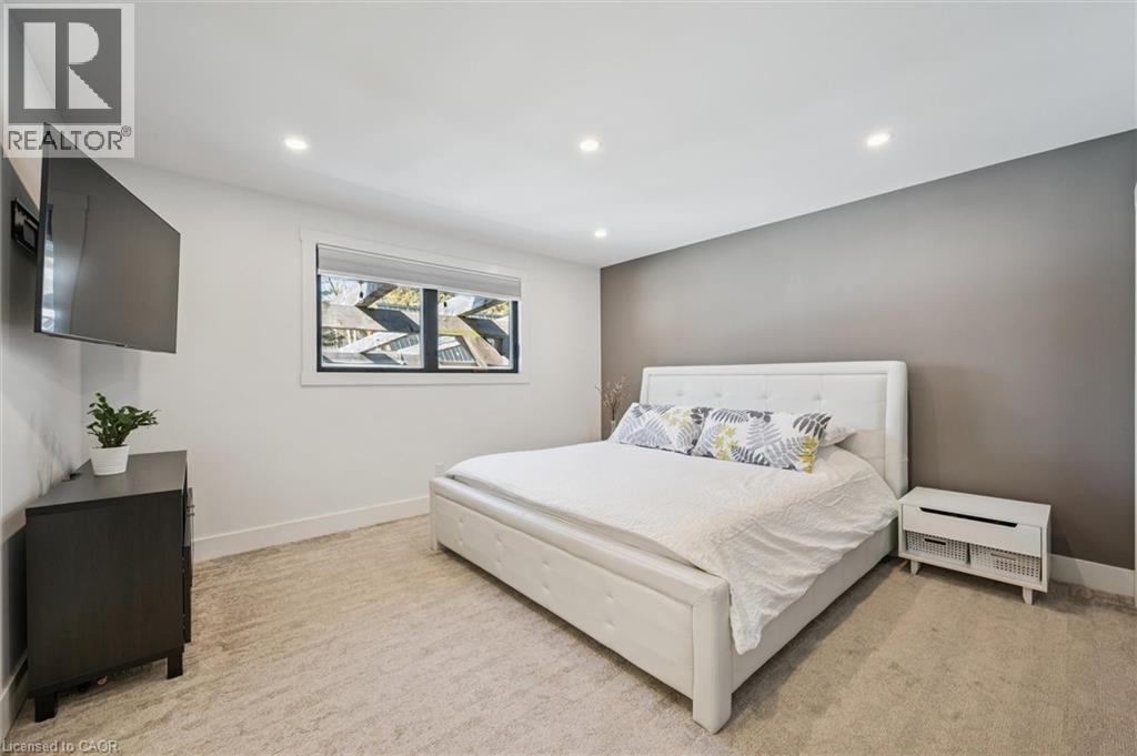 












1192 SHELLARD Road

,
Cambridge,




Ontario
N1R5S7

