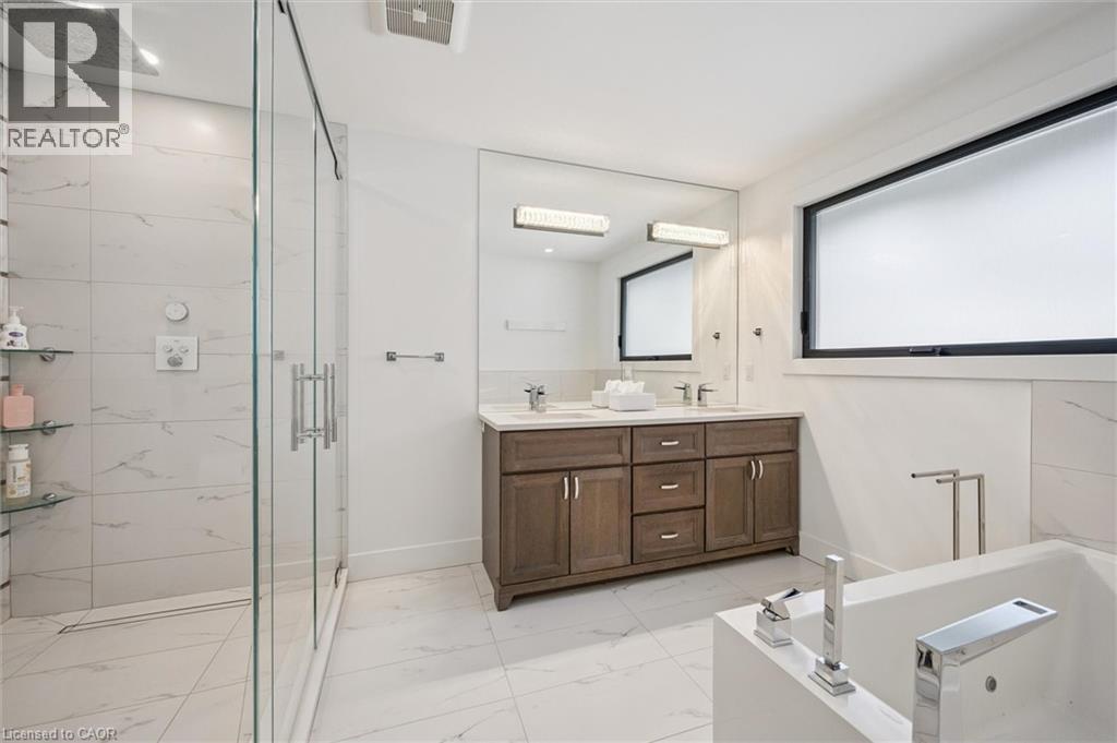 












1192 SHELLARD Road

,
Cambridge,




Ontario
N1R5S7

