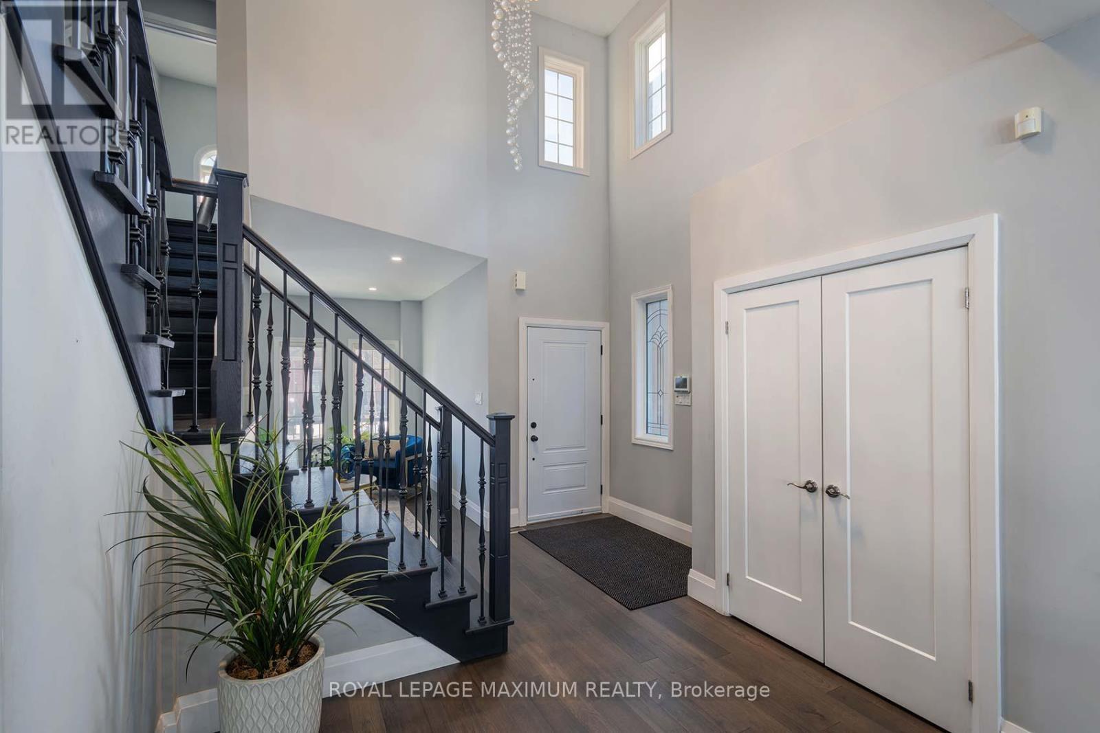 












26 MARBELLA ROAD

,
Vaughan,




Ontario
L4H1M2


