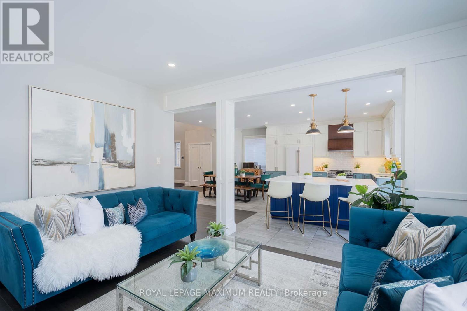 












26 MARBELLA ROAD

,
Vaughan,




Ontario
L4H1M2

