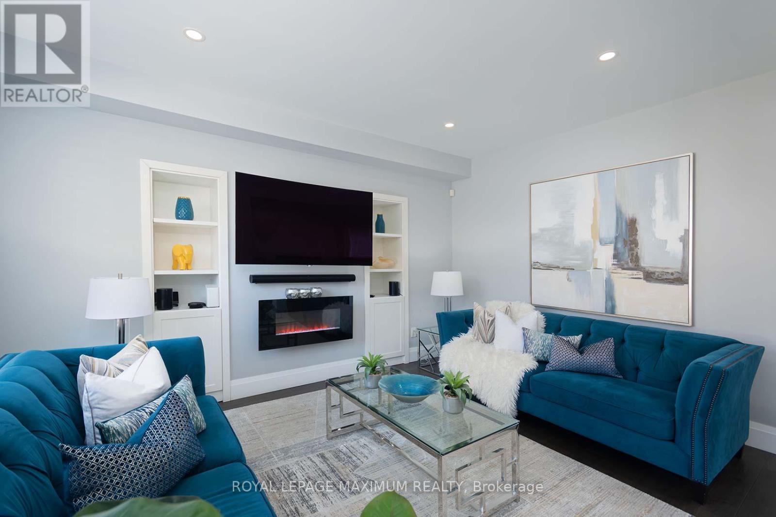 












26 MARBELLA ROAD

,
Vaughan,




Ontario
L4H1M2

