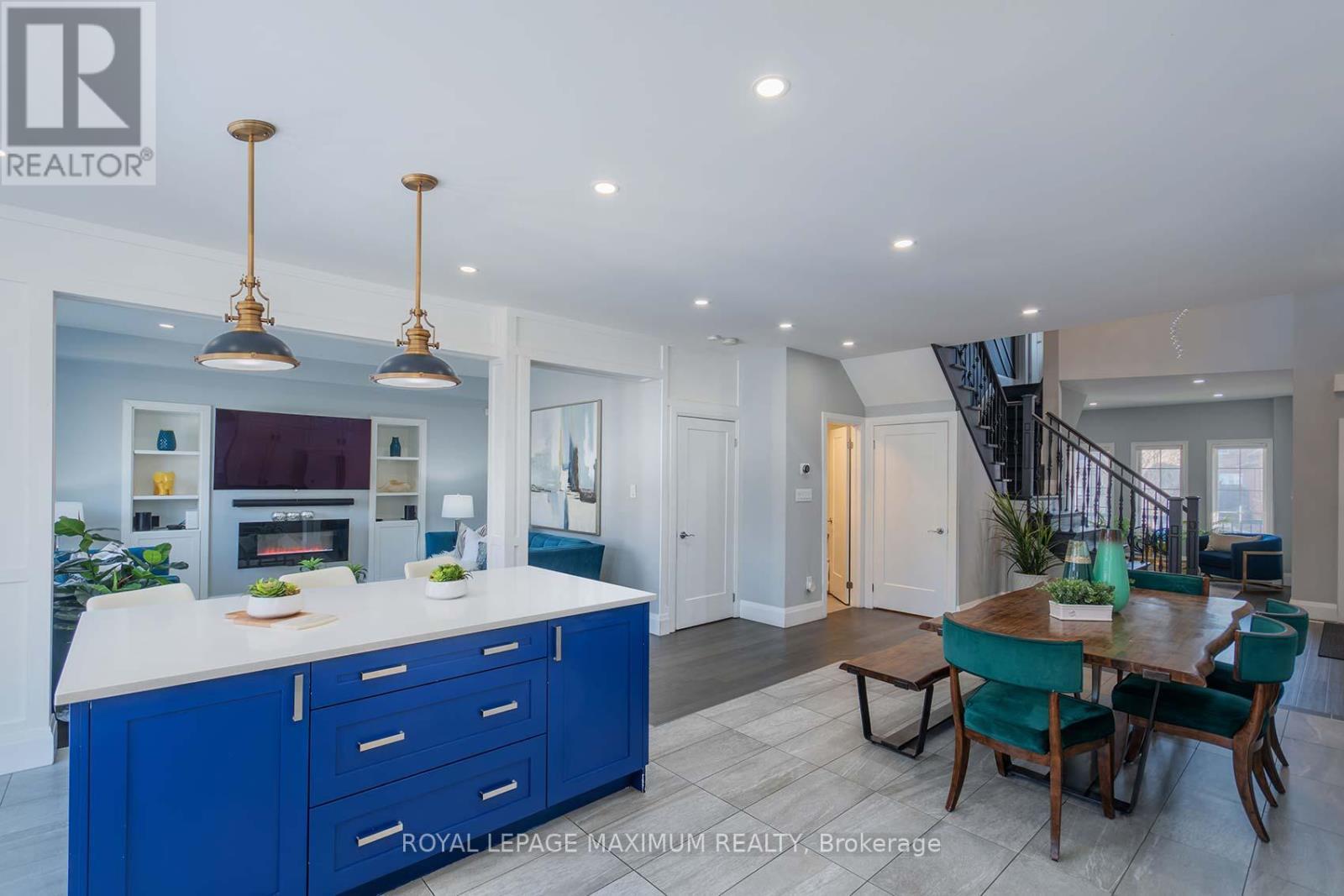 












26 MARBELLA ROAD

,
Vaughan,




Ontario
L4H1M2

