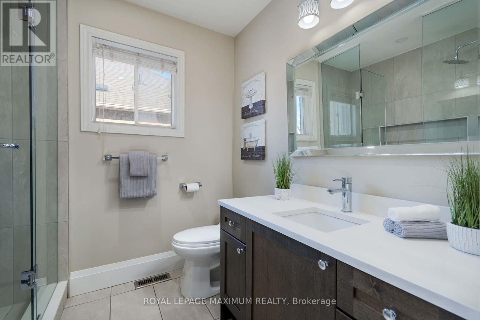 












26 MARBELLA ROAD

,
Vaughan,




Ontario
L4H1M2

