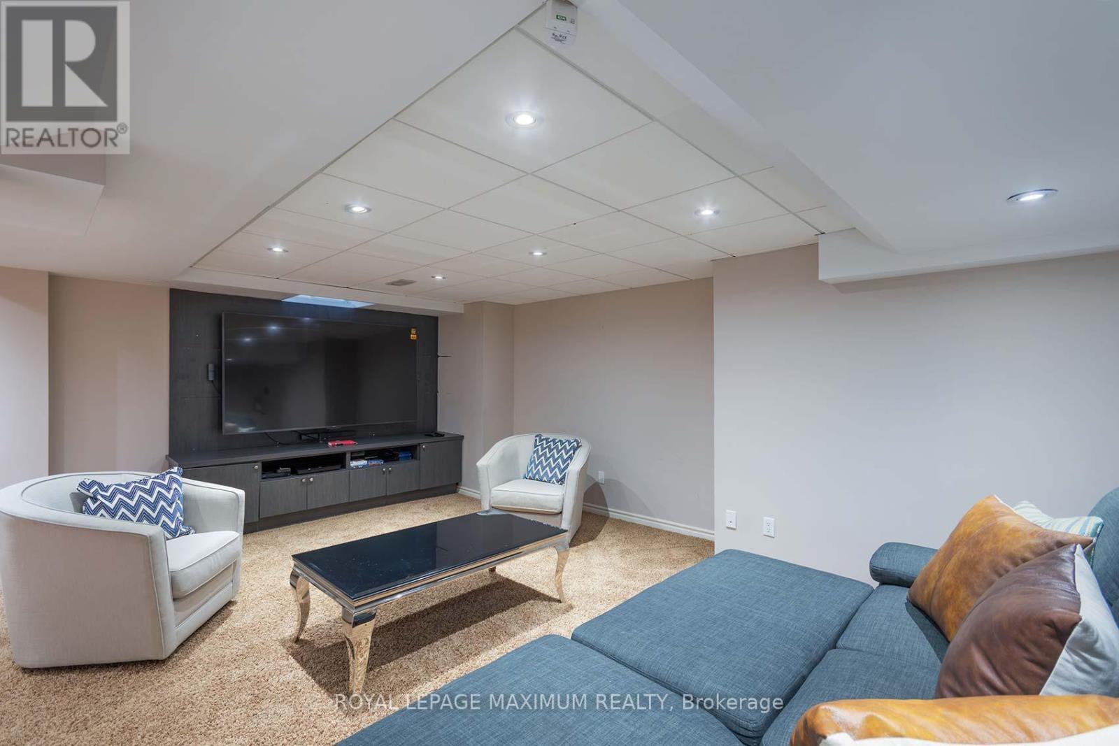 












26 MARBELLA ROAD

,
Vaughan,




Ontario
L4H1M2

