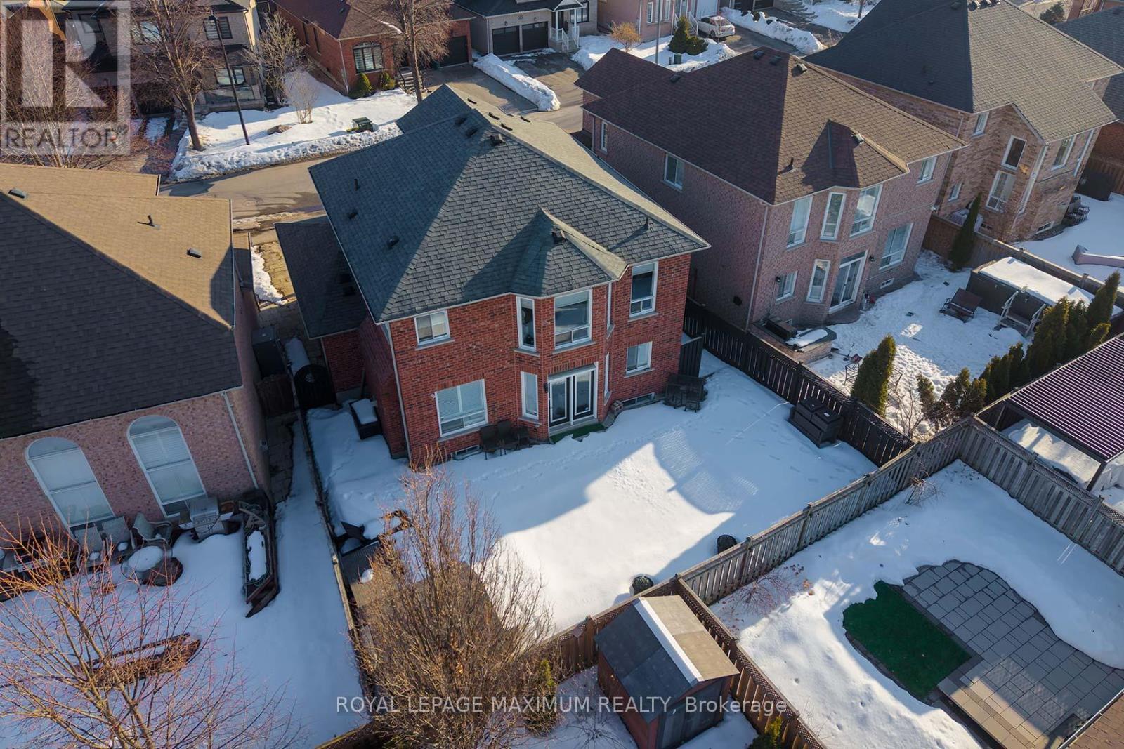 












26 MARBELLA ROAD

,
Vaughan,




Ontario
L4H1M2

