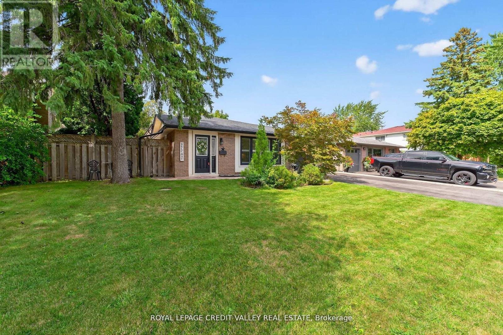 












24 WILLIS DRIVE

,
Brampton,




Ontario
L6W1A9

