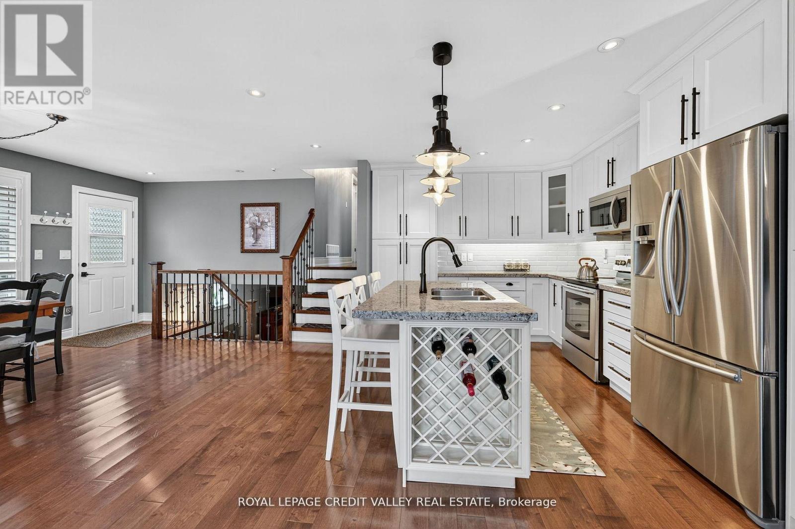 












24 WILLIS DRIVE

,
Brampton,




Ontario
L6W1A9

