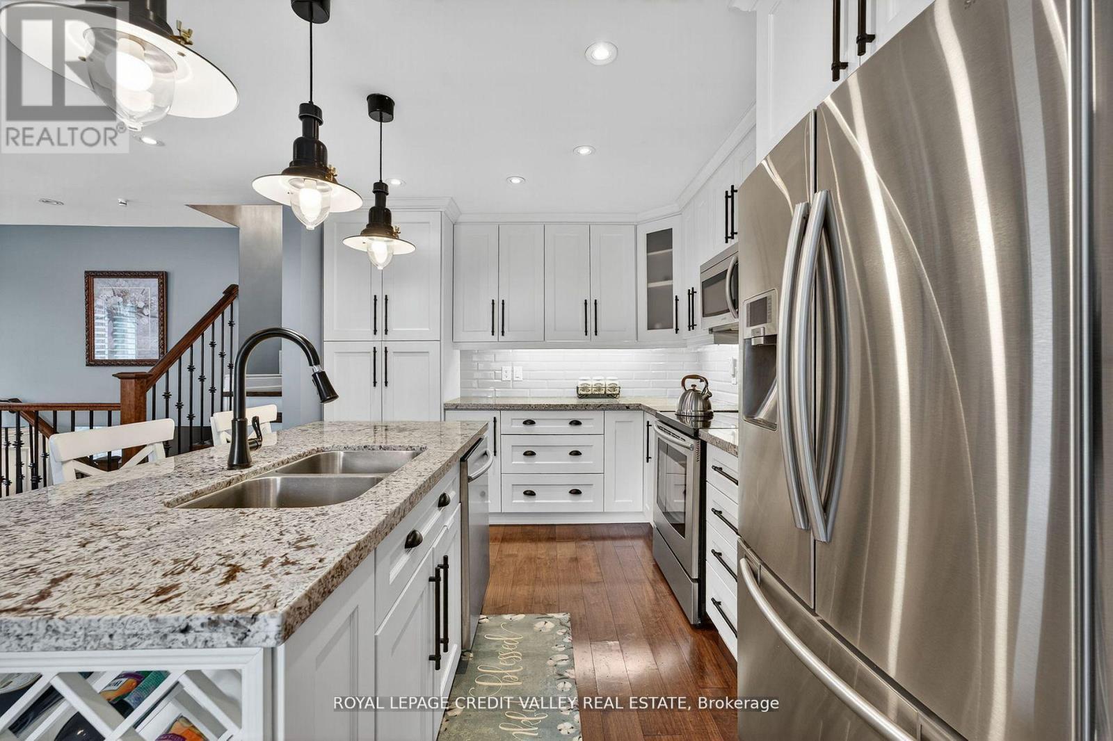 












24 WILLIS DRIVE

,
Brampton,




Ontario
L6W1A9

