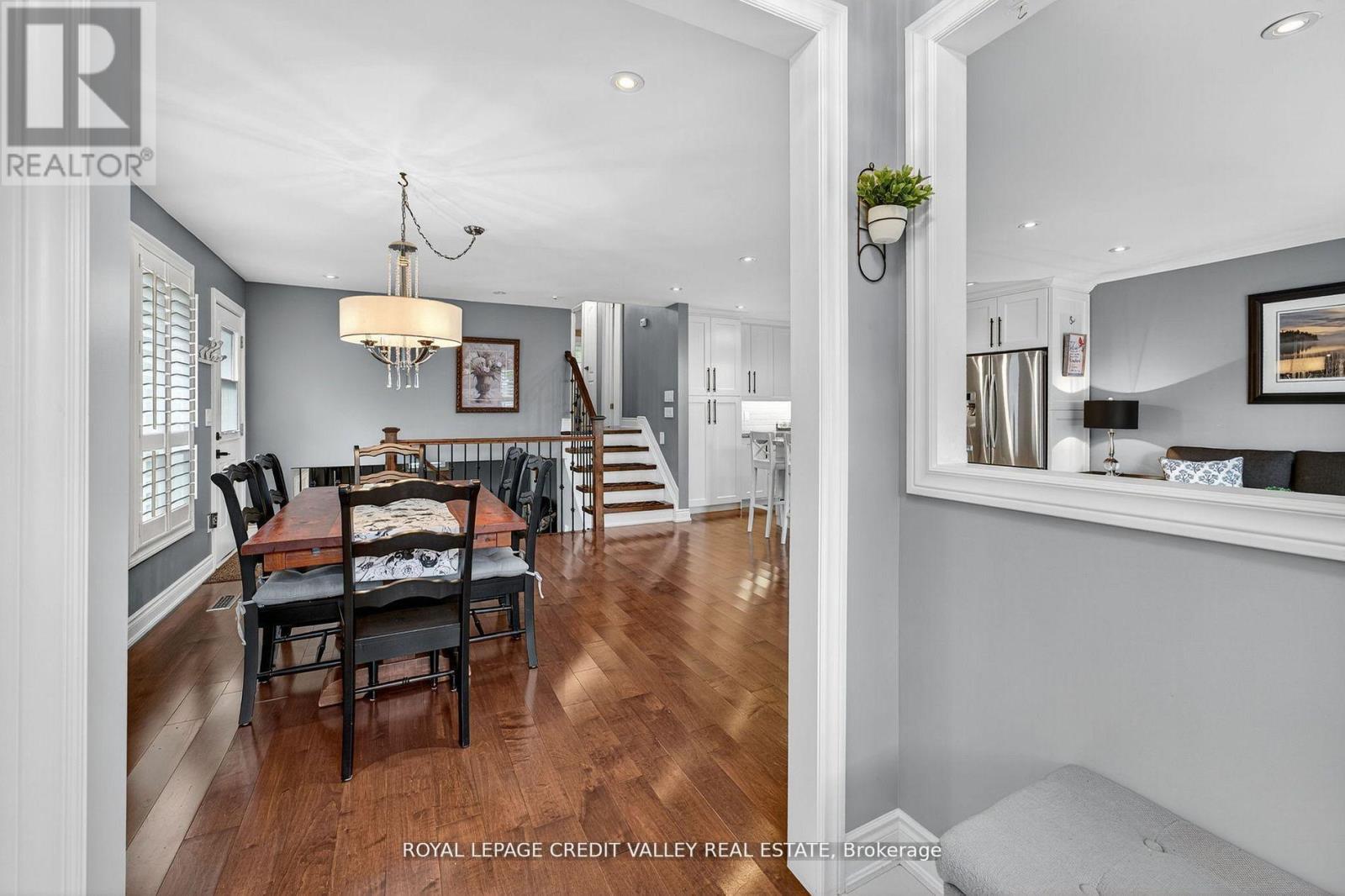 












24 WILLIS DRIVE

,
Brampton,




Ontario
L6W1A9

