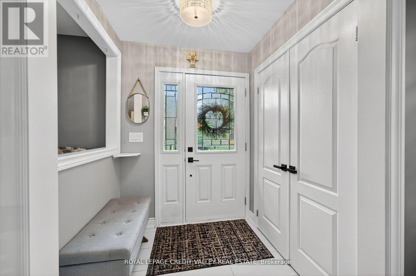 












24 WILLIS DRIVE

,
Brampton,




Ontario
L6W1A9

