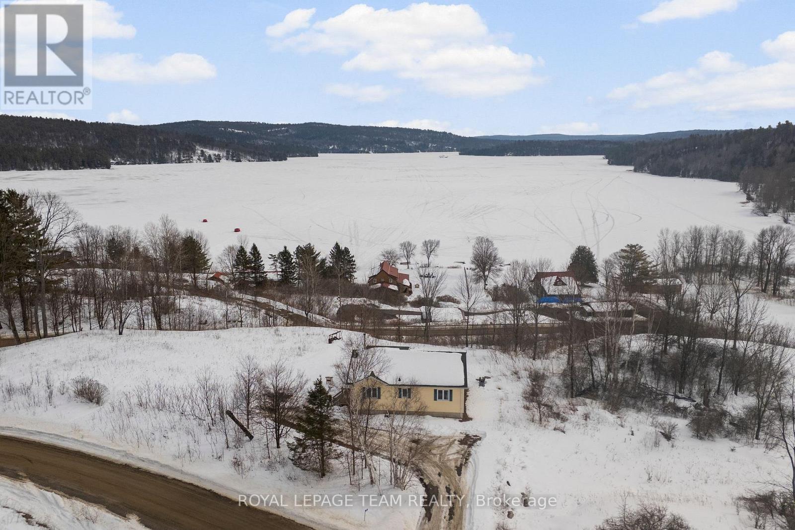 












1086 VICTORY LANE

,
Frontenac (Frontenac North),




Ontario
K0J1H0

