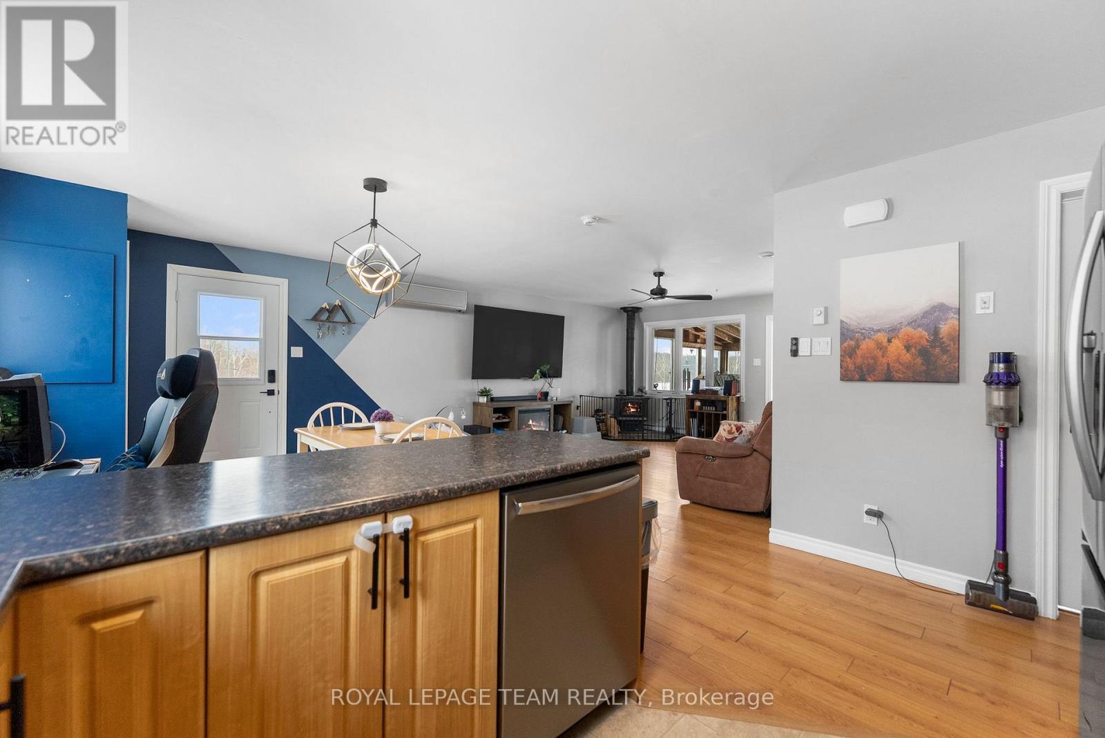 












1086 VICTORY LANE

,
Frontenac (Frontenac North),




Ontario
K0J1H0

