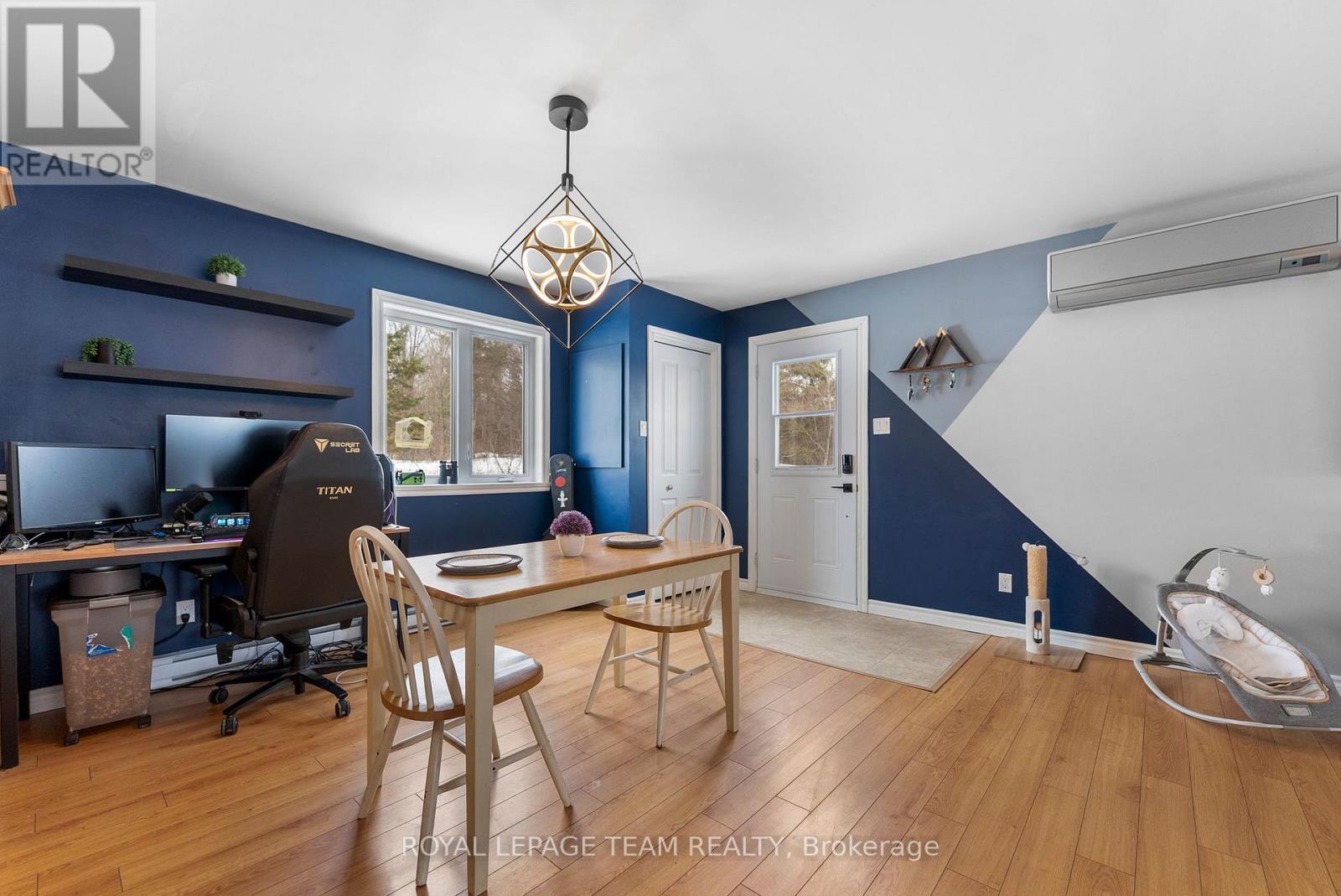 












1086 VICTORY LANE

,
Frontenac (Frontenac North),




Ontario
K0J1H0

