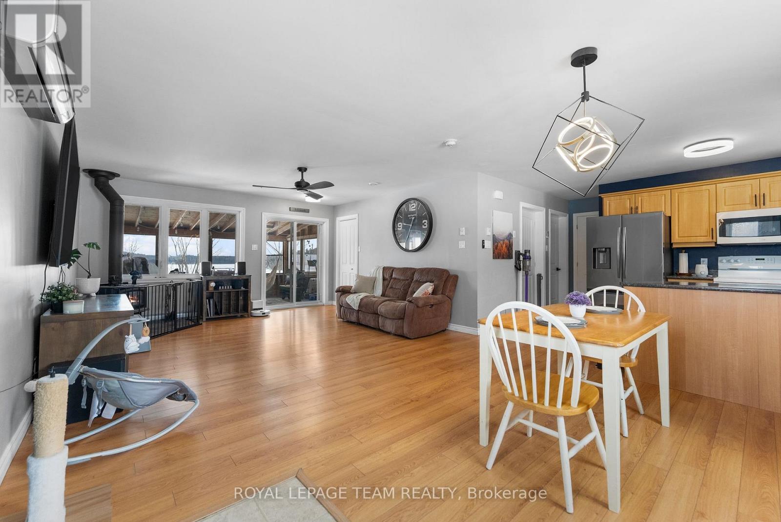 












1086 VICTORY LANE

,
Frontenac (Frontenac North),




Ontario
K0J1H0

