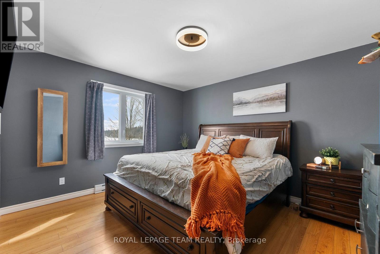 












1086 VICTORY LANE

,
Frontenac (Frontenac North),




Ontario
K0J1H0

