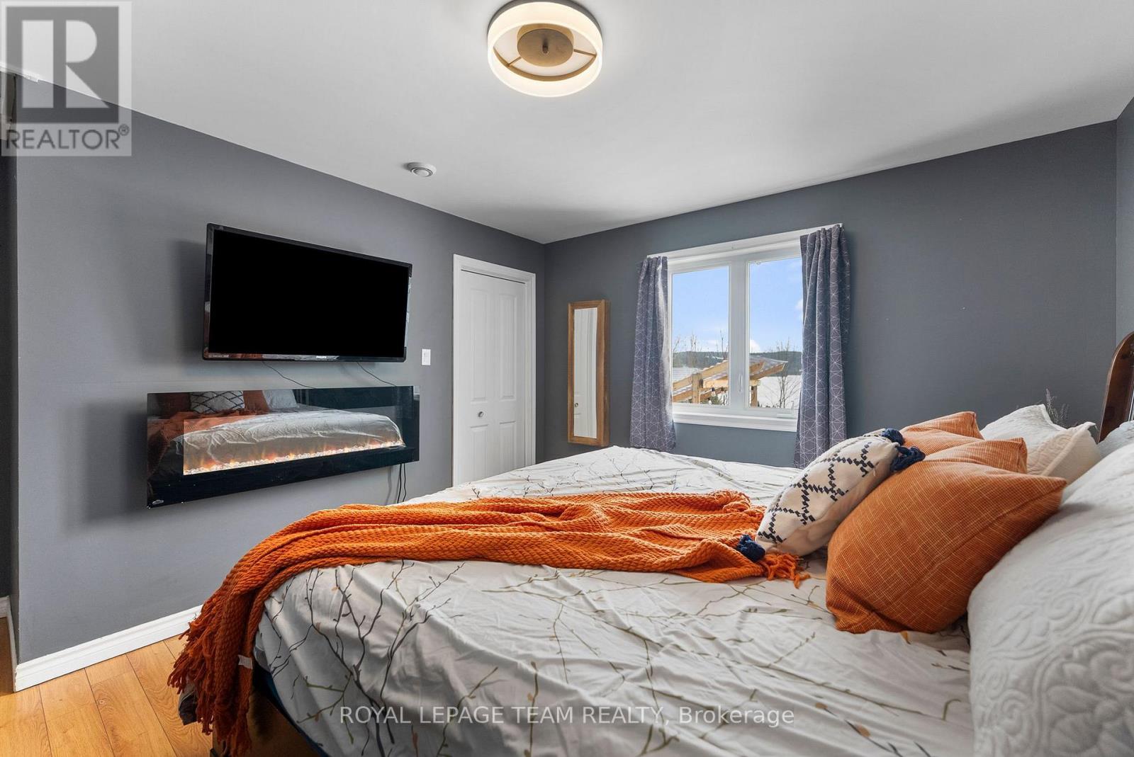 












1086 VICTORY LANE

,
Frontenac (Frontenac North),




Ontario
K0J1H0


