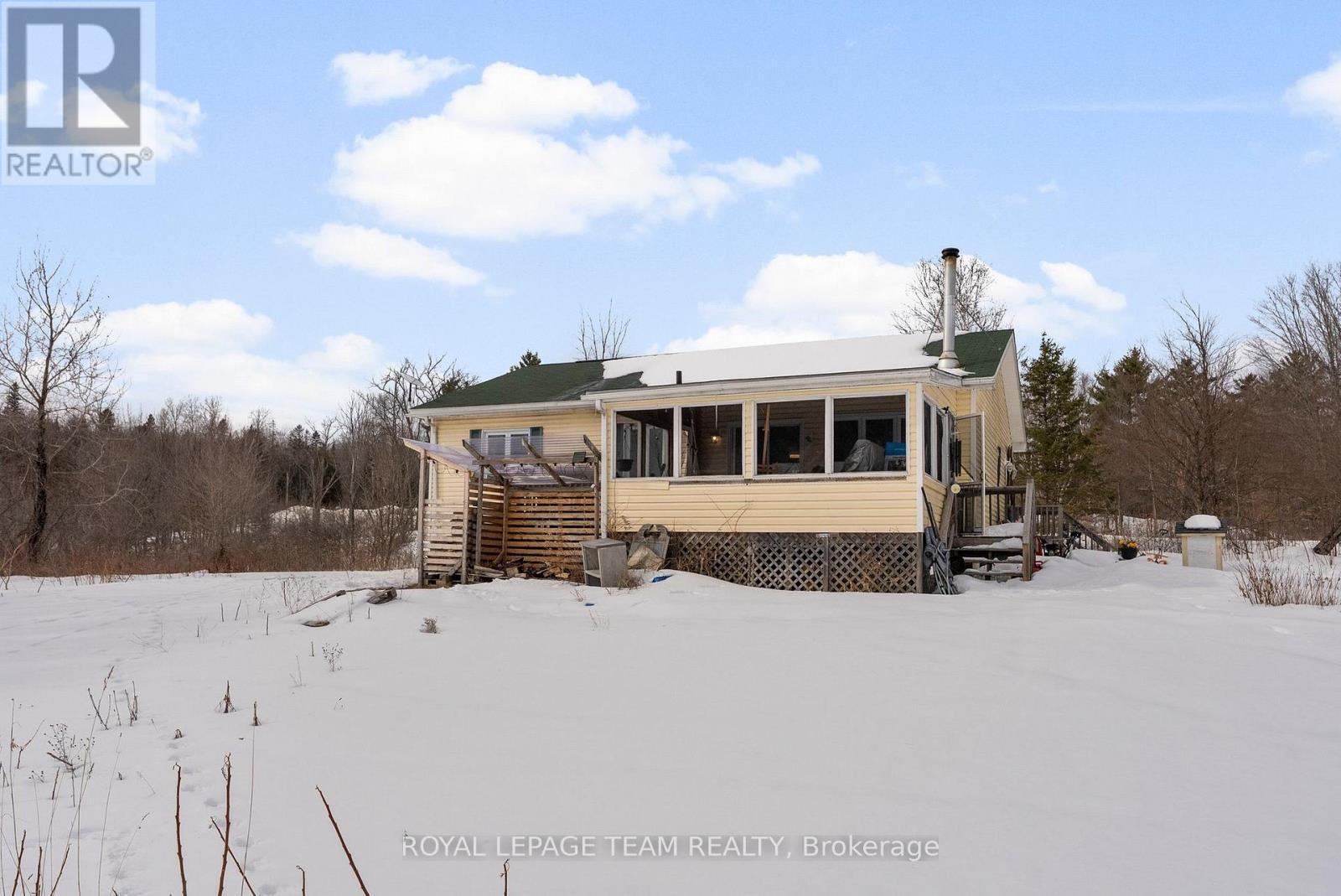 












1086 VICTORY LANE

,
Frontenac (Frontenac North),




Ontario
K0J1H0

