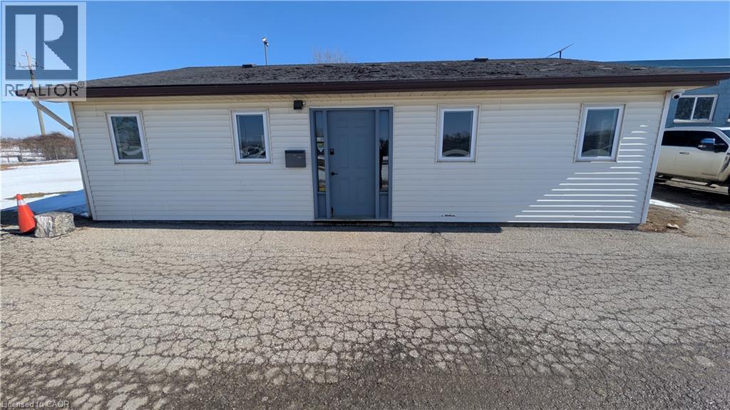 












2901 GREENFIELD Road Unit# 1

,
Ayr,




Ontario
N0B1E0

