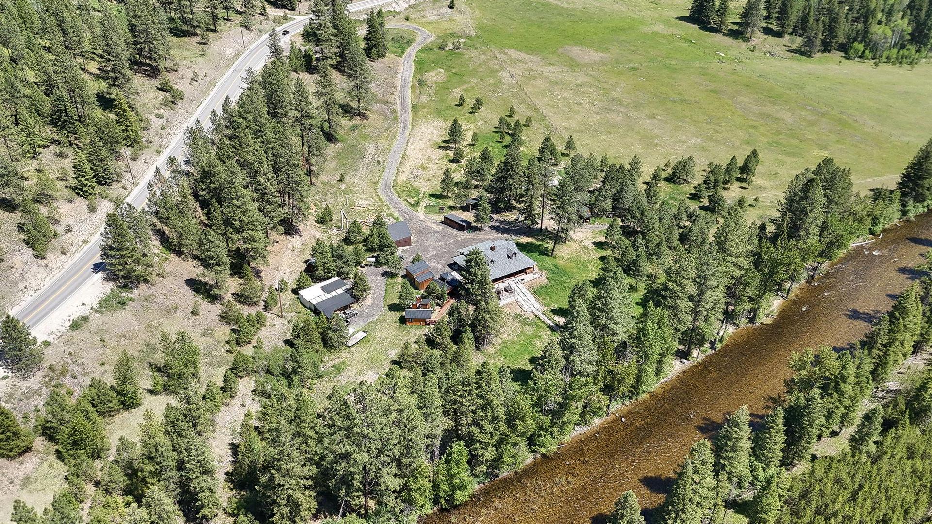 









6241


33

Highway,
Carmi,




BC
V0H 1A0

