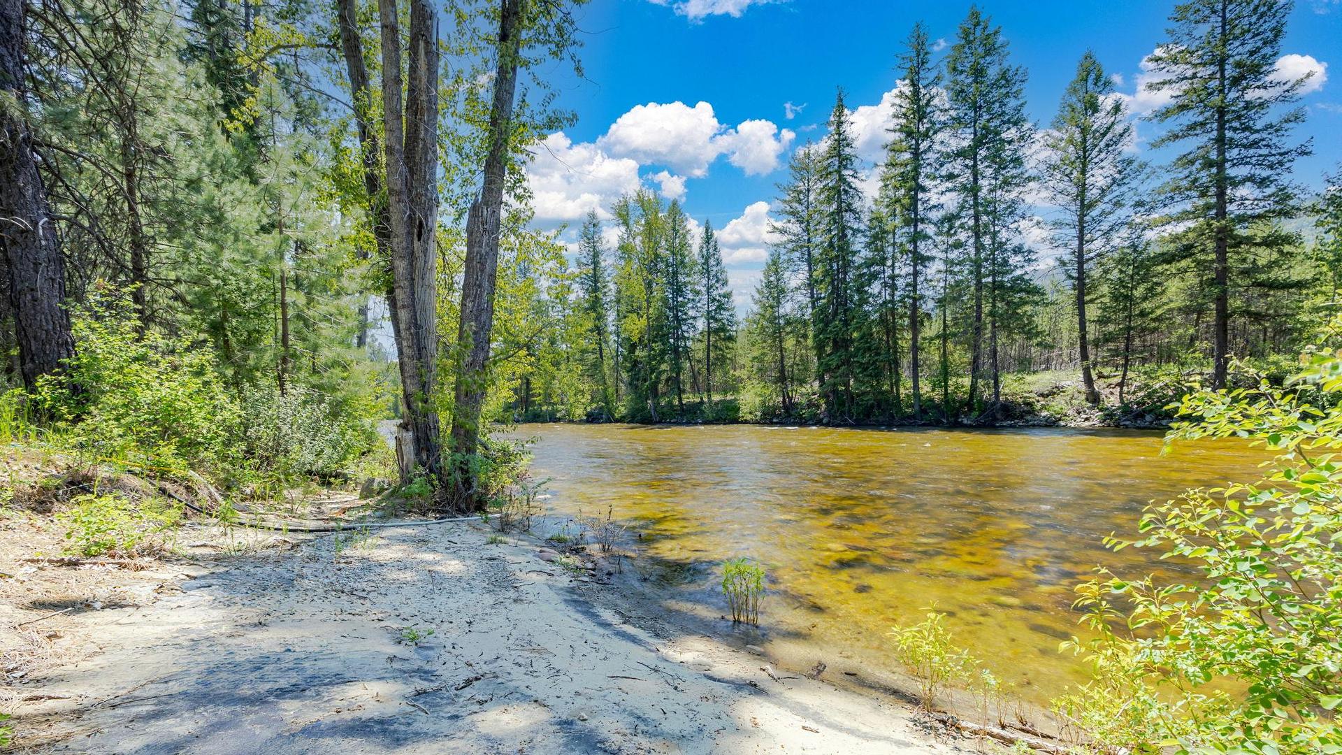 









6241


33

Highway,
Carmi,




BC
V0H 1A0

