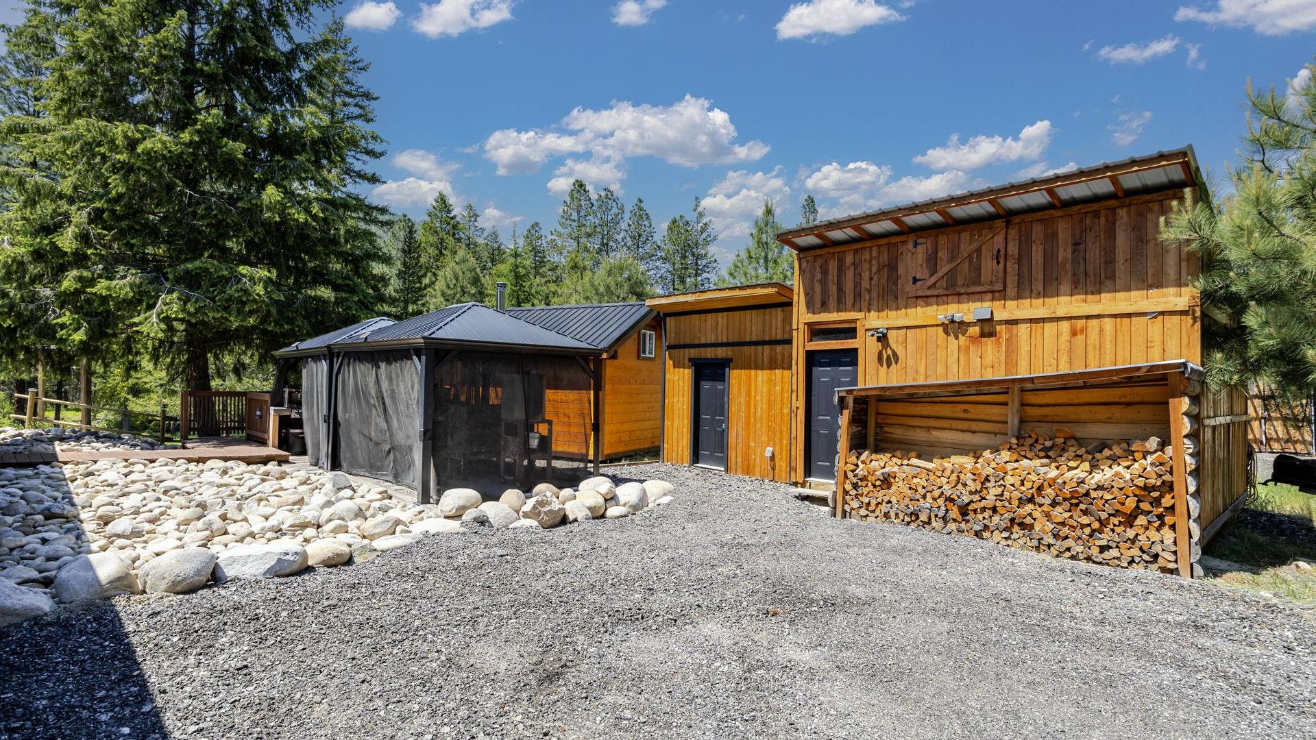









6241


33

Highway,
Carmi,




BC
V0H 1A0

