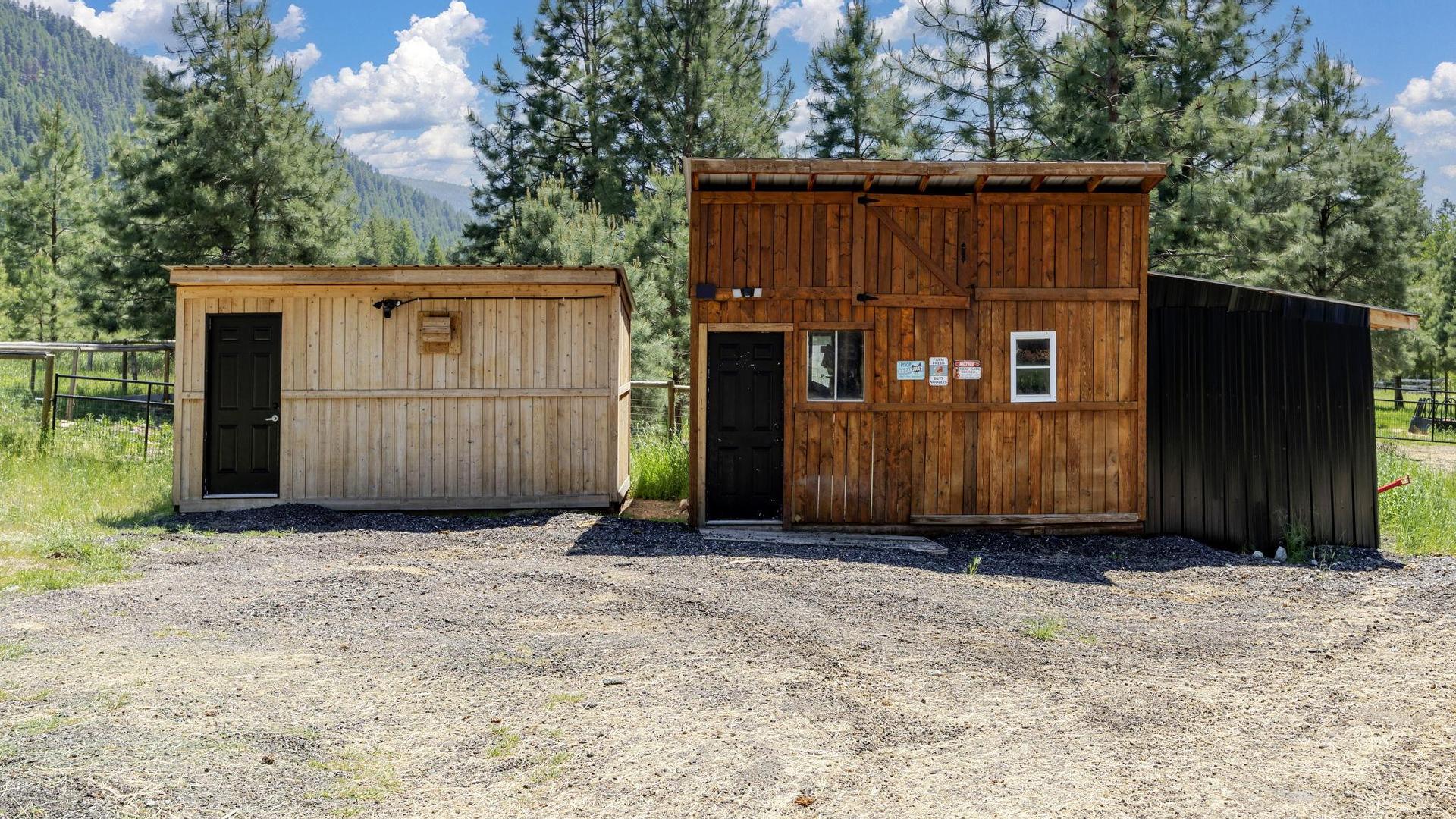 









6241


33

Highway,
Carmi,




BC
V0H 1A0

