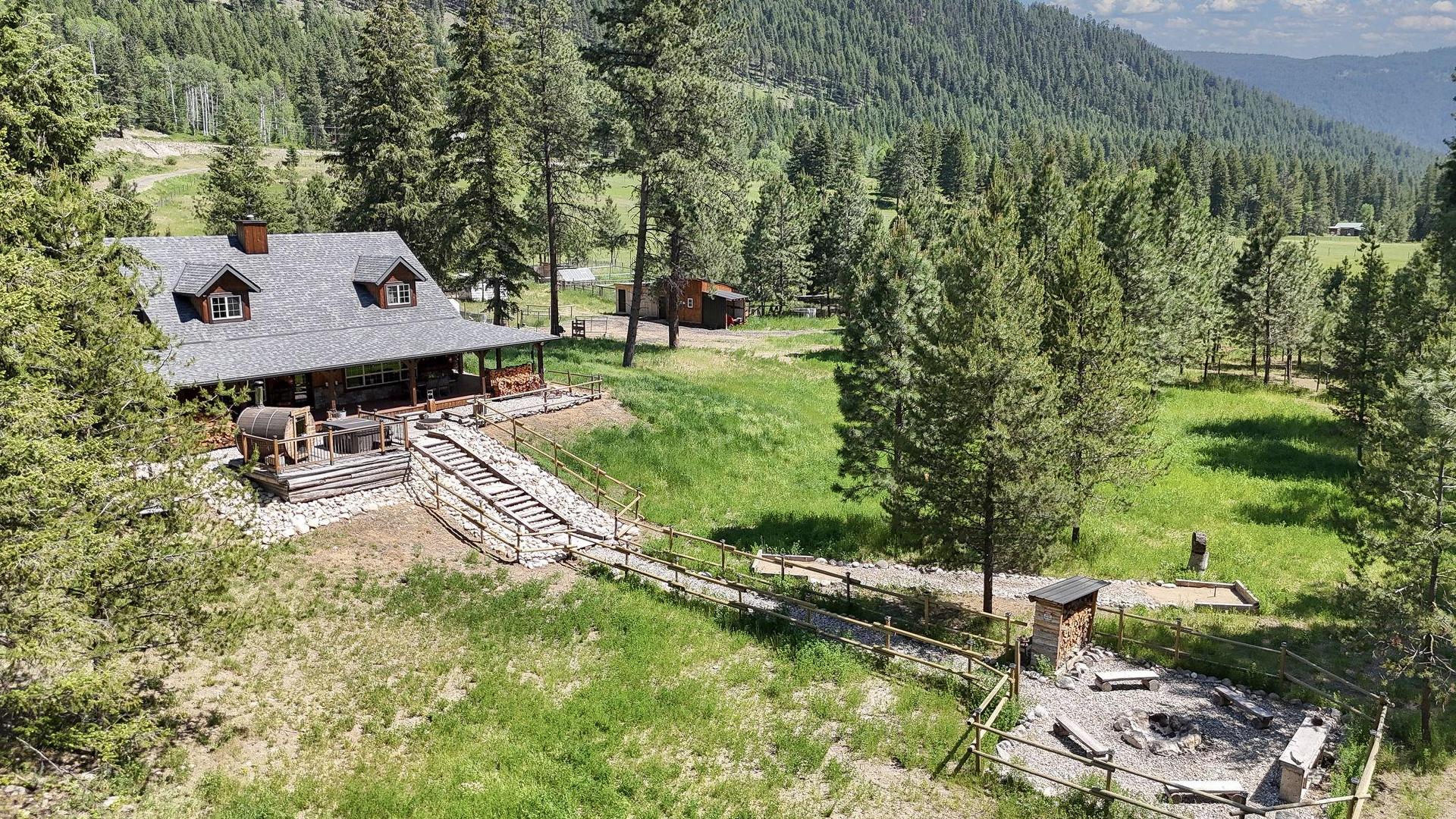 









6241


33

Highway,
Carmi,




BC
V0H 1A0


