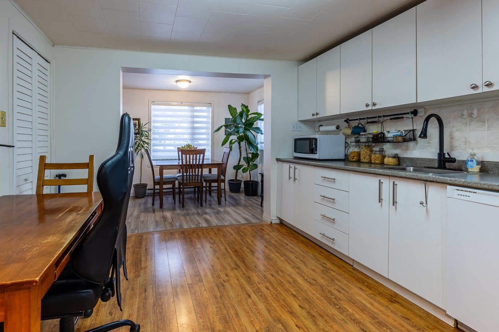 









263


1re Avenue

,
Portneuf,




QC
G0A2Y0

