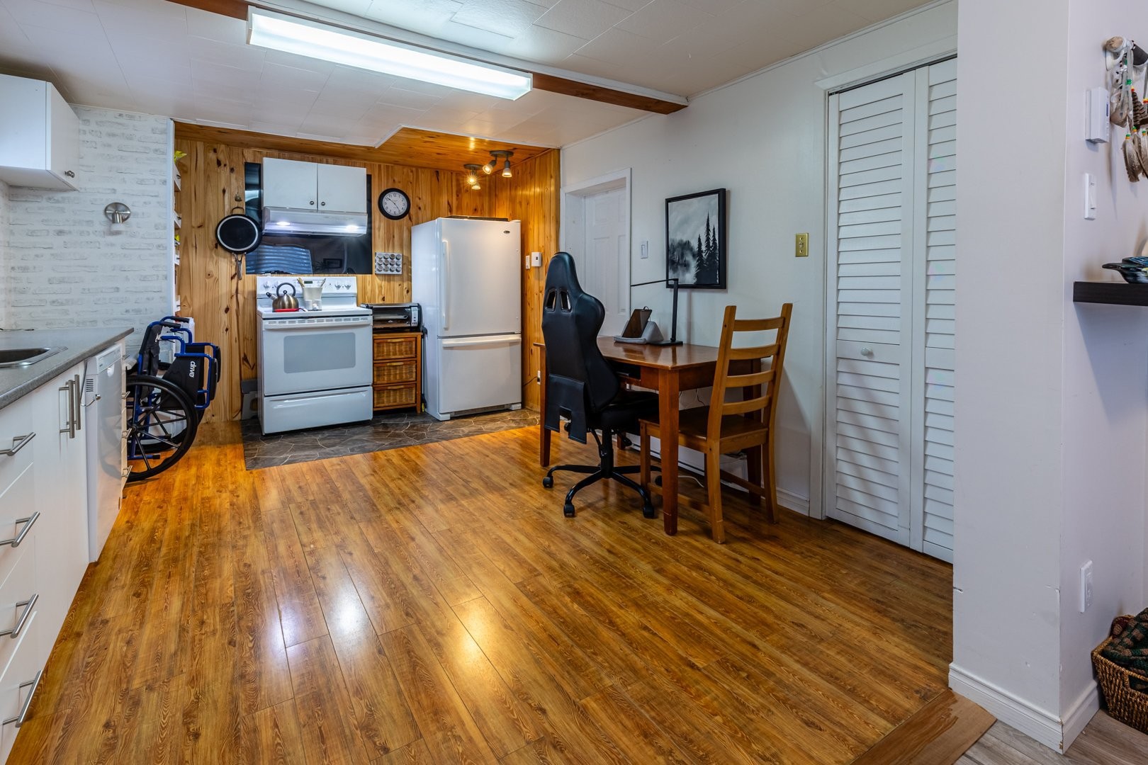 









263


1re Avenue

,
Portneuf,




QC
G0A2Y0

