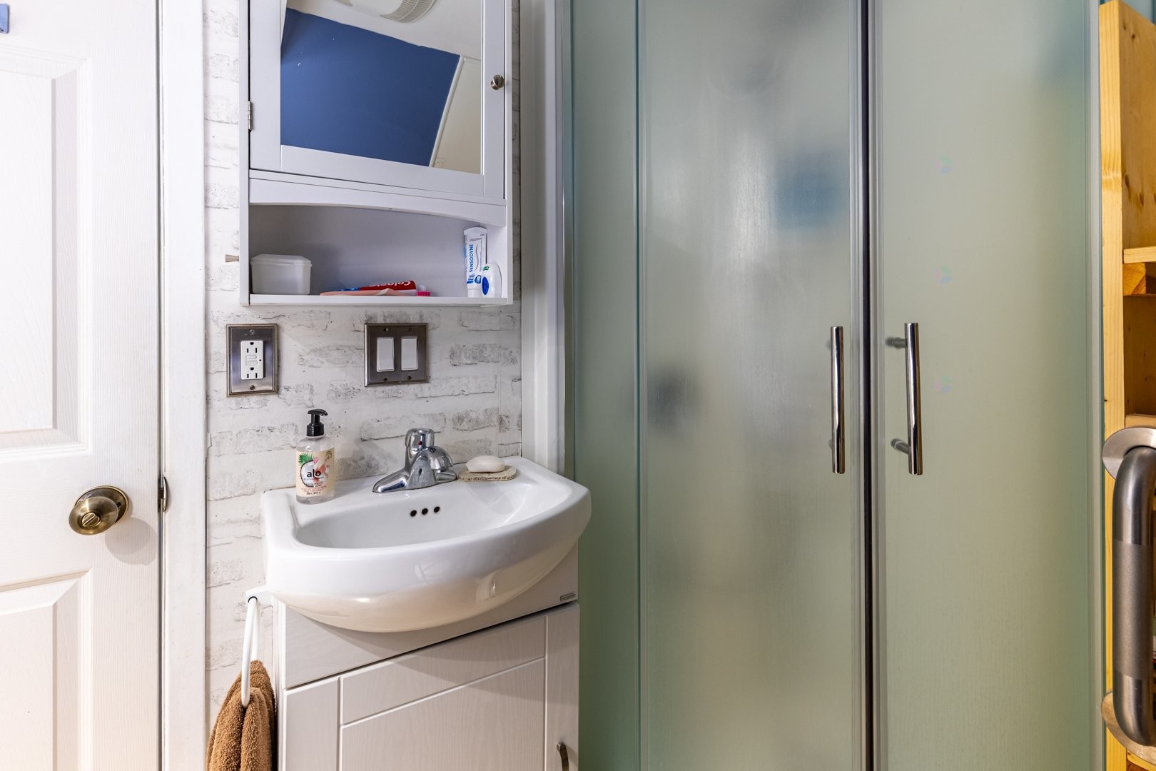 









263


1re Avenue

,
Portneuf,




QC
G0A2Y0

