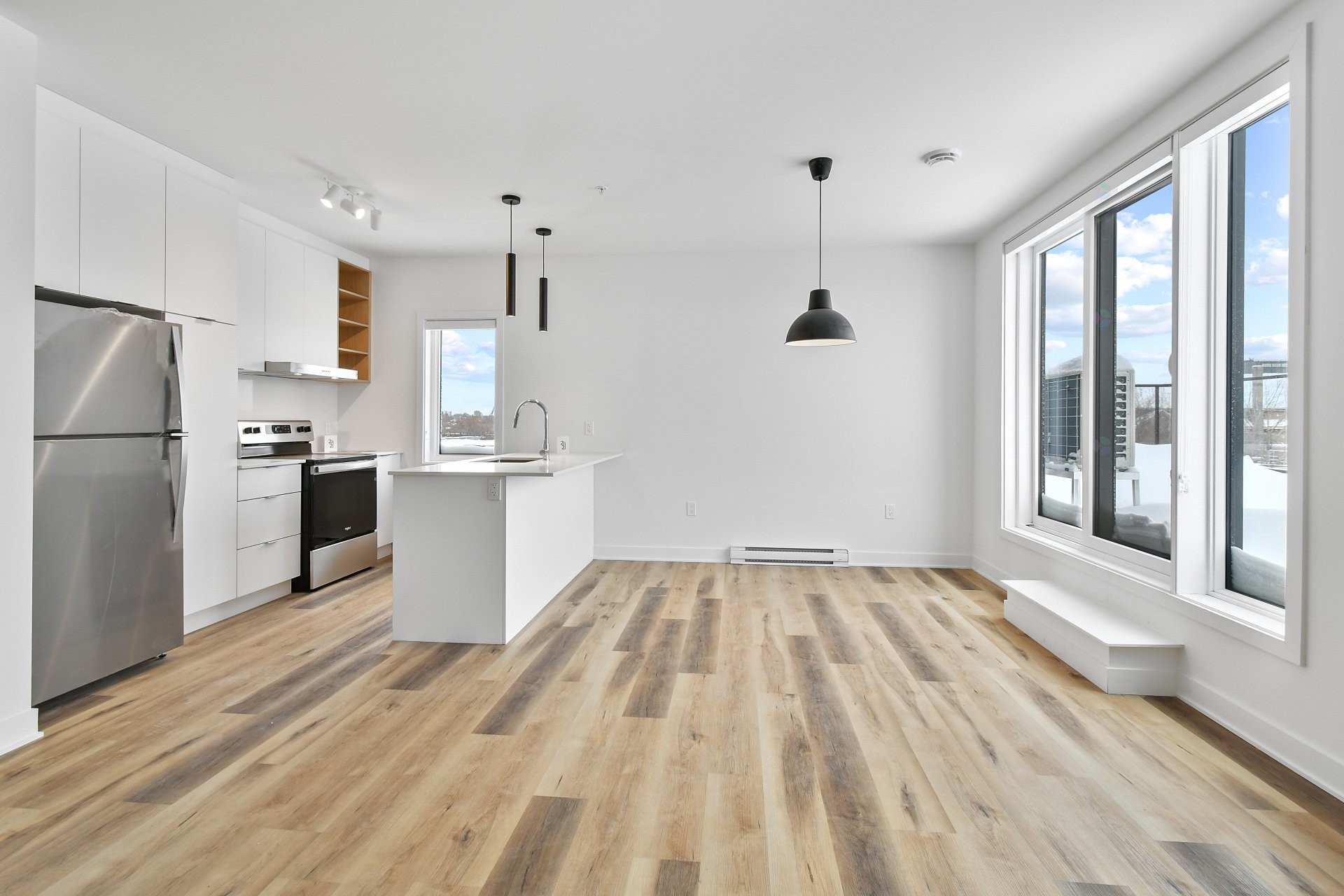 









2121


Av. Papineau

, 502,
Montréal (Ville-Marie),




QC
H2K4J5

