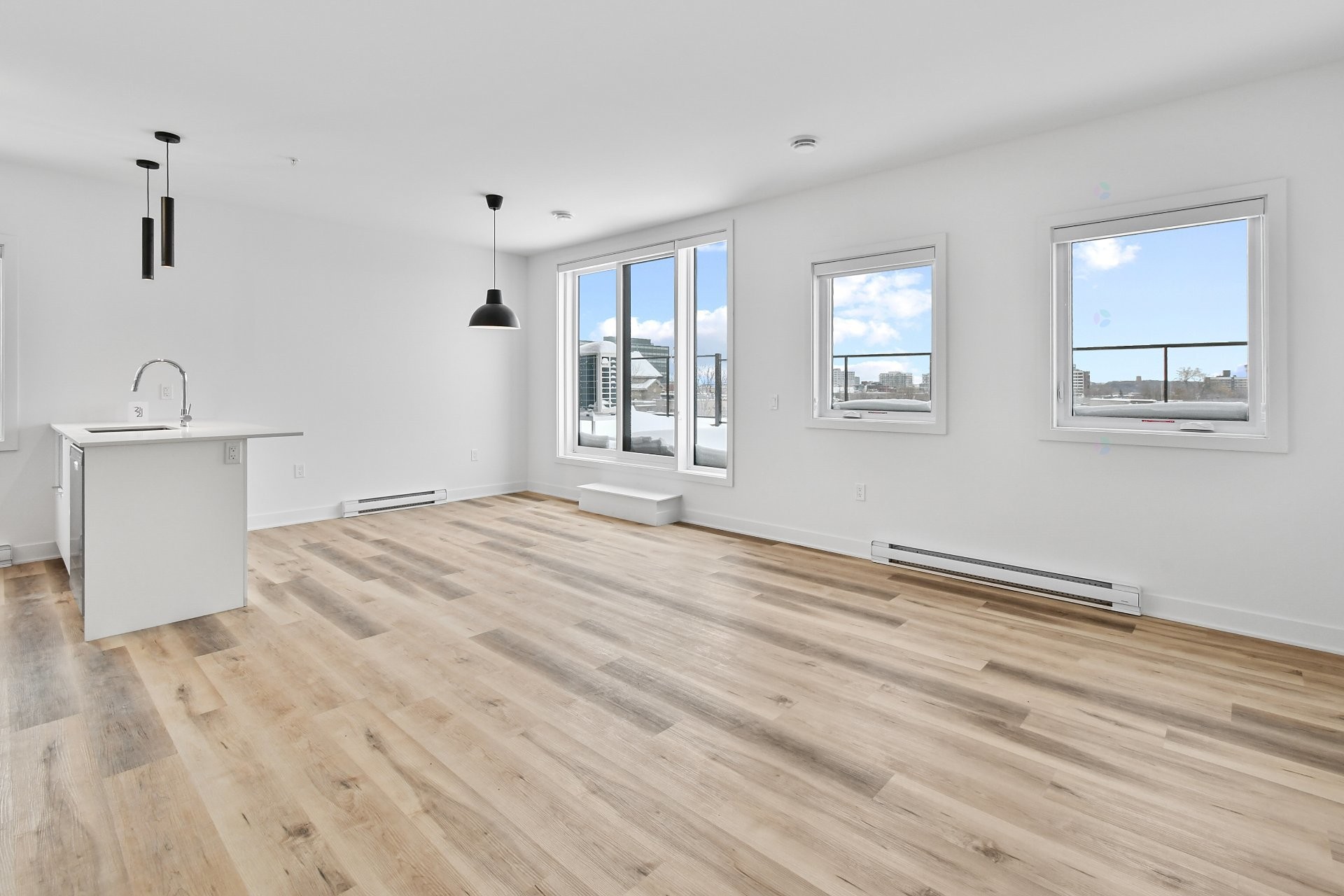 









2121


Av. Papineau

, 502,
Montréal (Ville-Marie),




QC
H2K4J5

