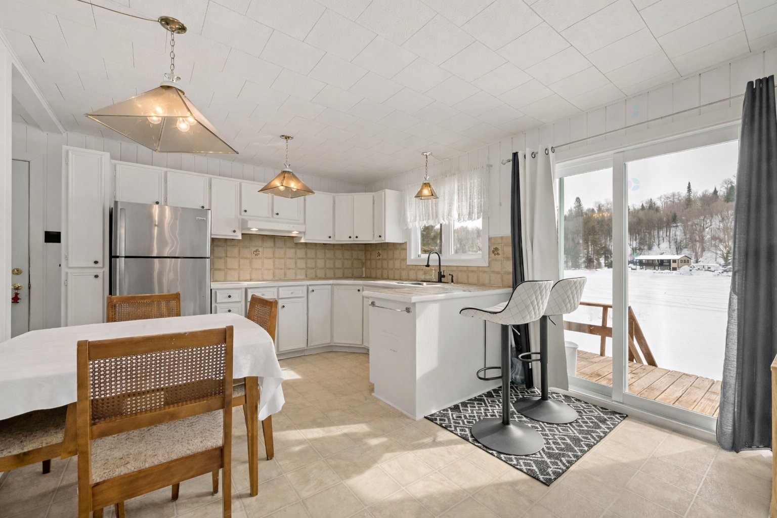 









402


Ch. du Lac-du-Gros-Brochet

,
L'Ascension,




QC
J0T1W0


