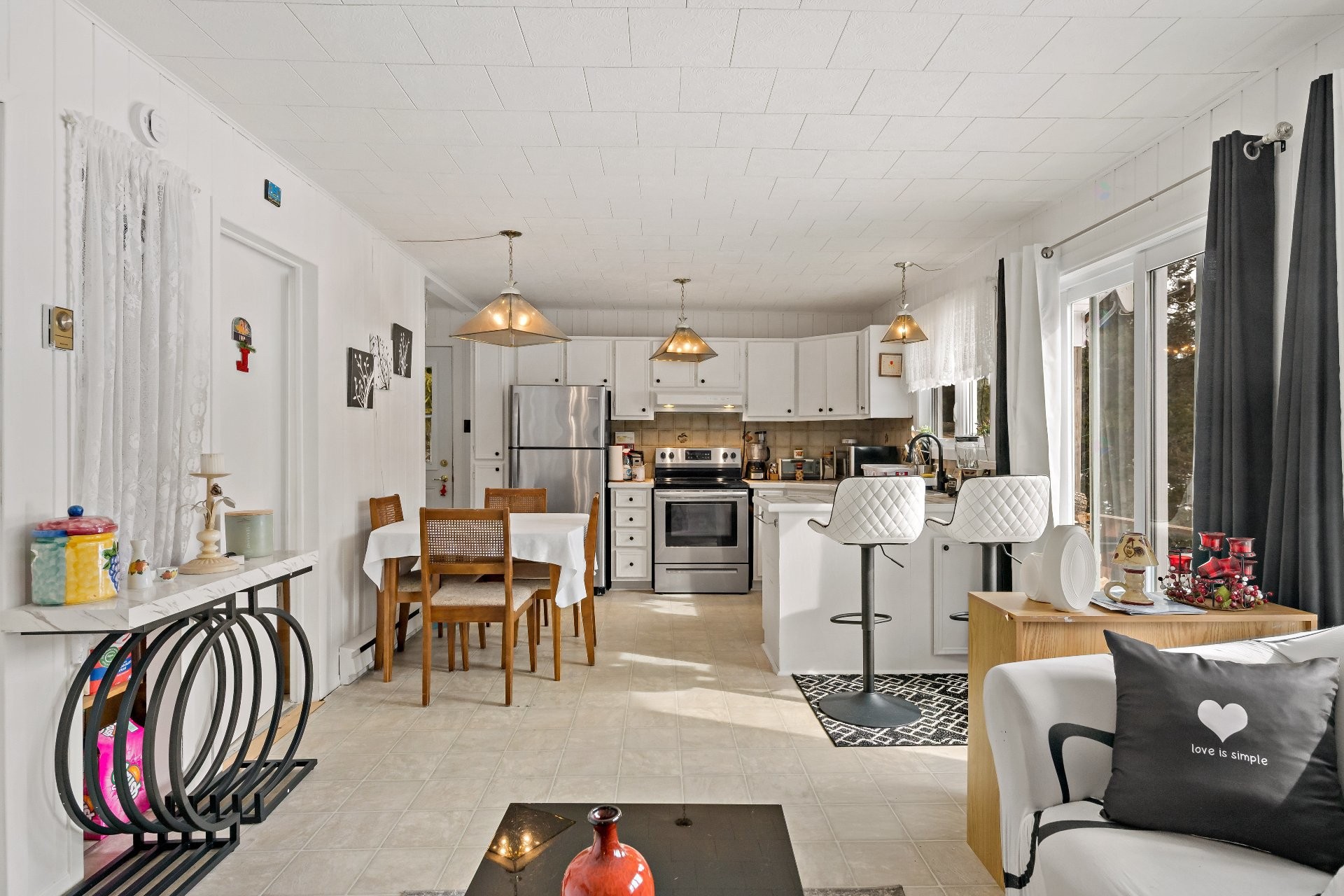 









402


Ch. du Lac-du-Gros-Brochet

,
L'Ascension,




QC
J0T1W0

