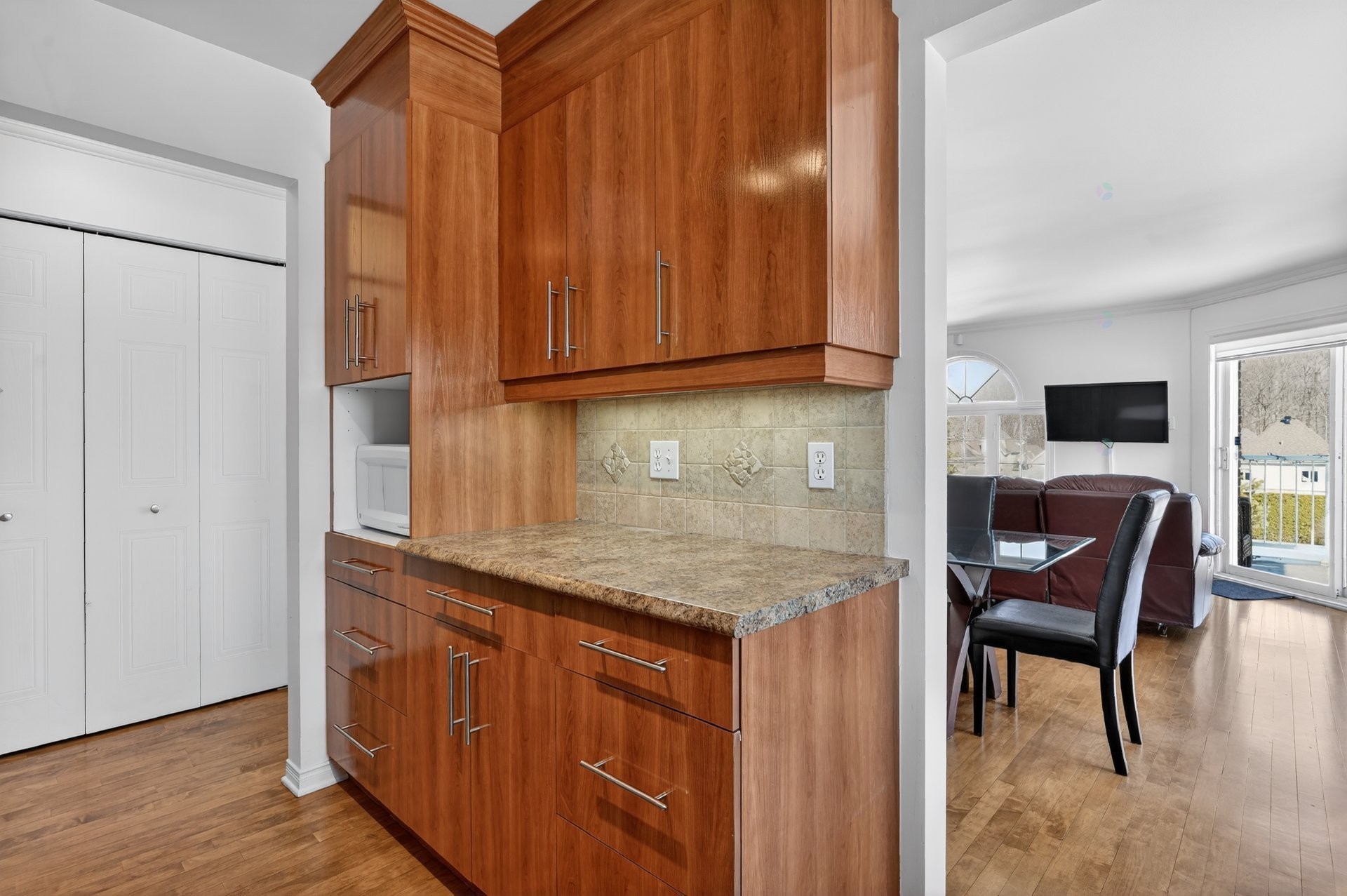 









560


20e Avenue

, 5,
Deux-Montagnes,




QC
J7R7E9

