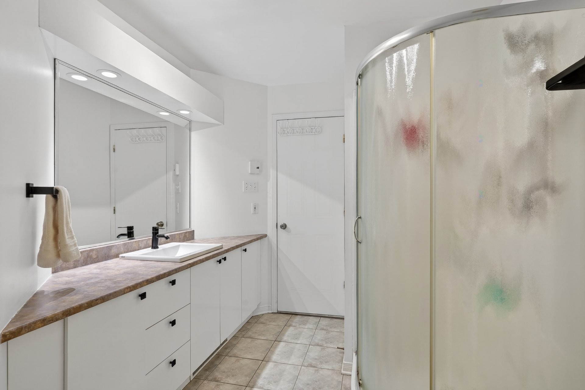 









560


20e Avenue

, 5,
Deux-Montagnes,




QC
J7R7E9

